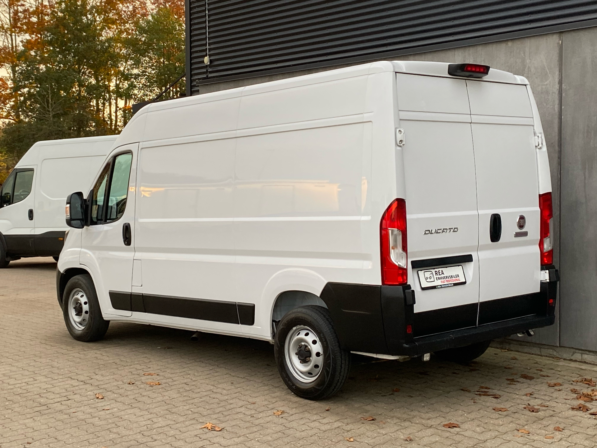 Billede af Fiat Ducato 33 L2H2 2,3 MJT 40 års Edition 140HK Van 9g Aut.