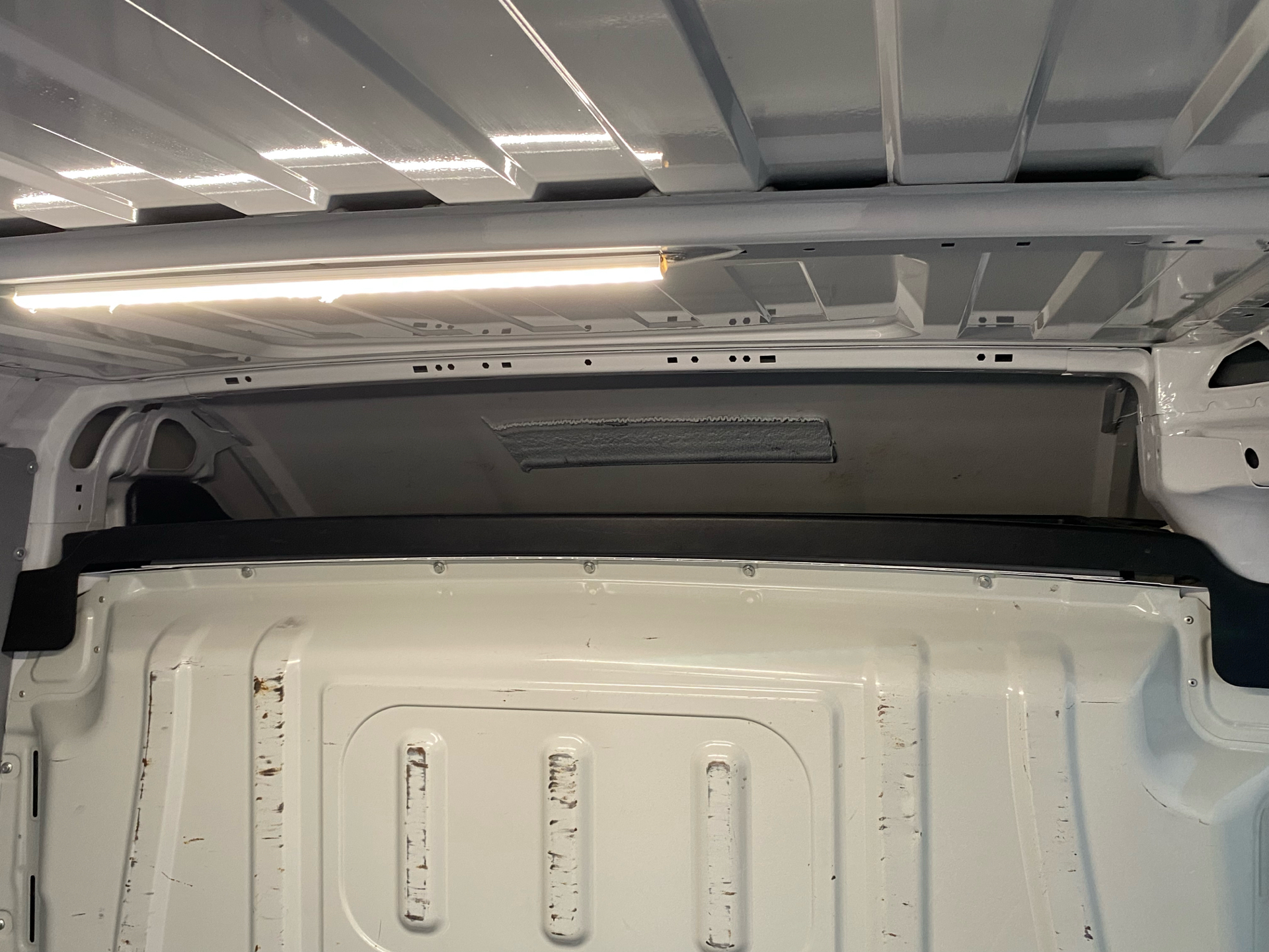 Billede af Fiat Ducato 33 L2H2 2,3 MJT 40 års Edition 140HK Van 9g Aut.