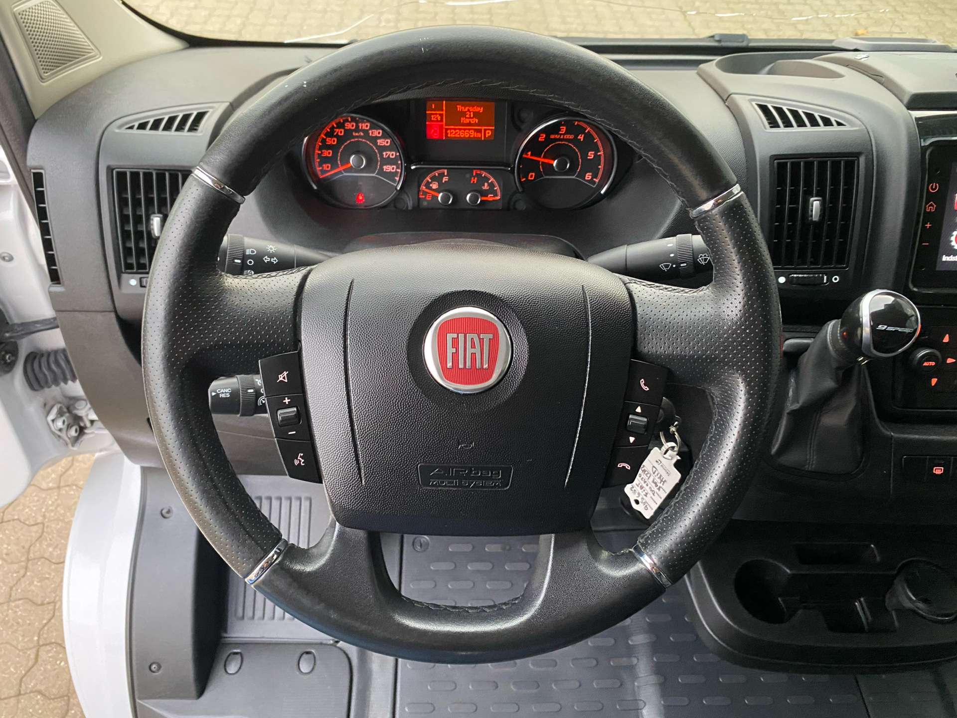 Billede af Fiat Ducato 33 L2H2 2,3 MJT 40 års Edition 140HK Van 9g Aut.