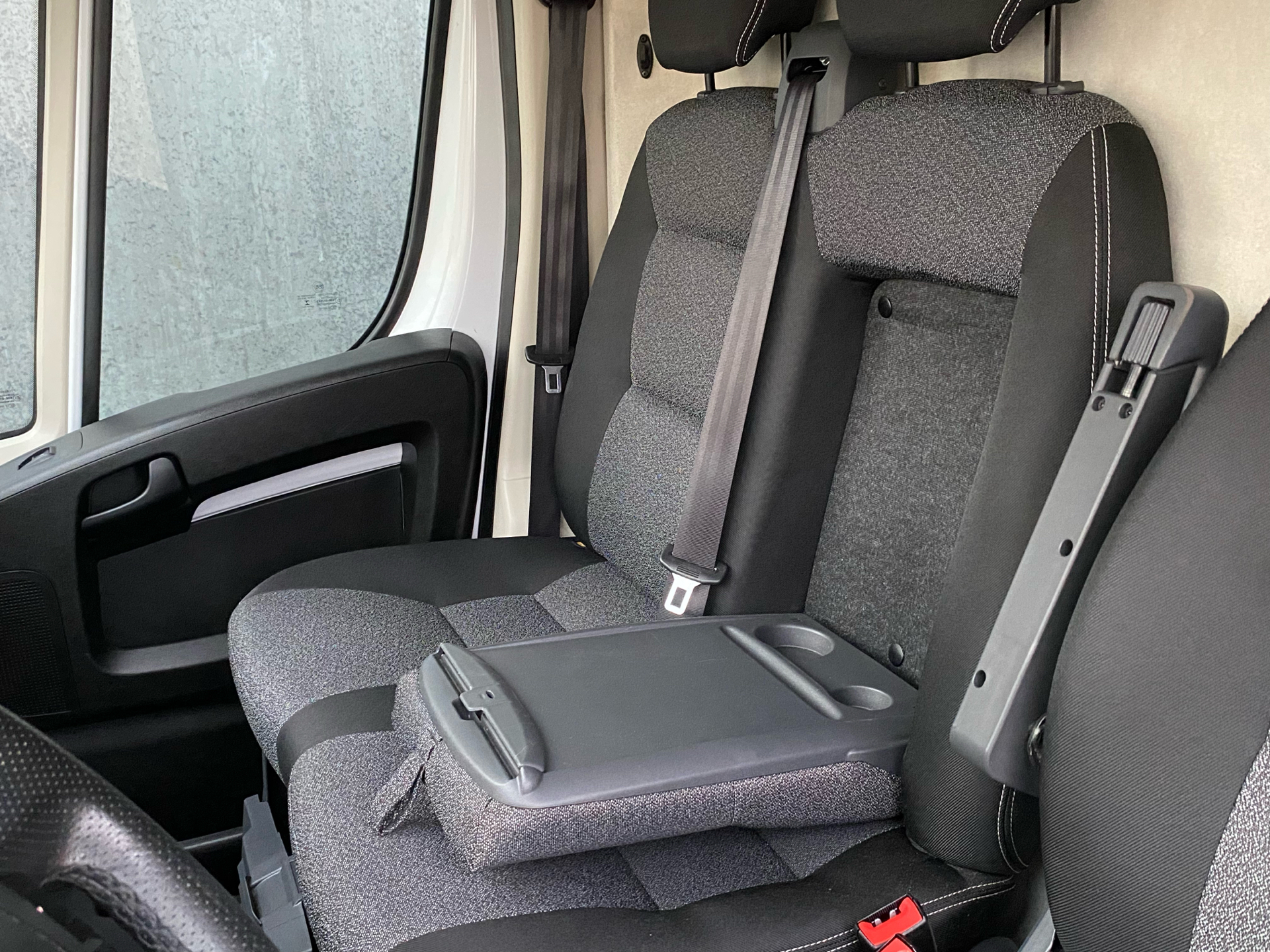 Billede af Fiat Ducato 33 L2H2 2,3 MJT 40 års Edition 140HK Van 9g Aut.