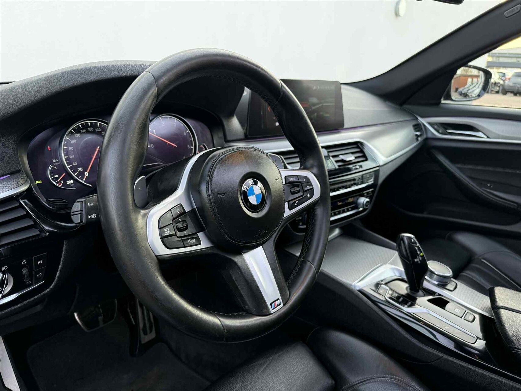 Billede af BMW 520d Touring 2,0 D Steptronic 190HK Stc 8g Aut.