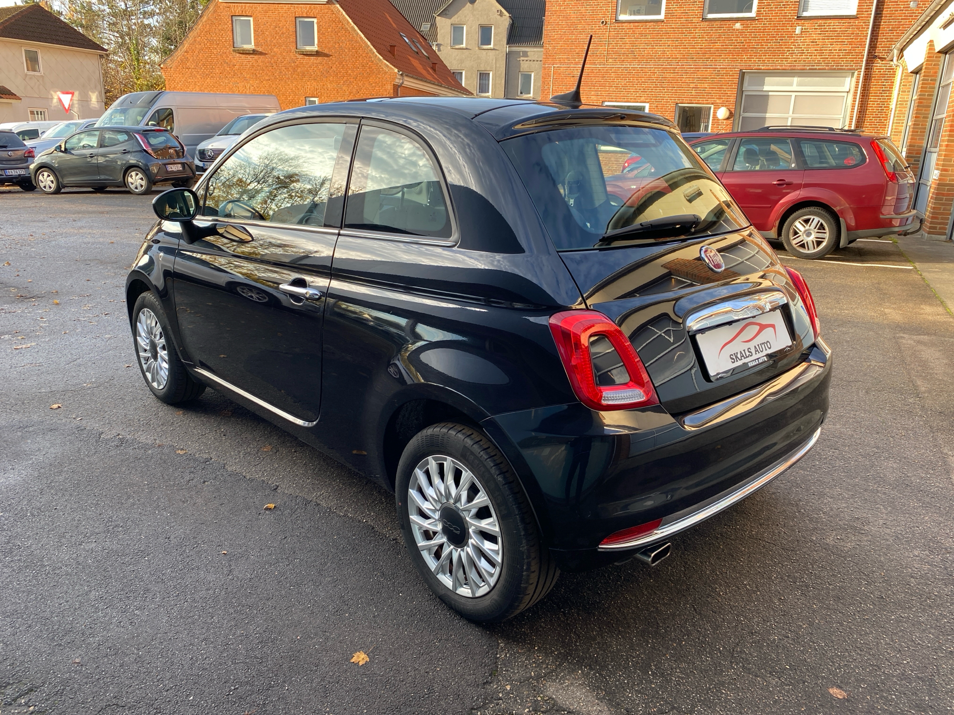 Billede af Fiat 500 1,2 Eco Black Friday Start & Stop 69HK 3d