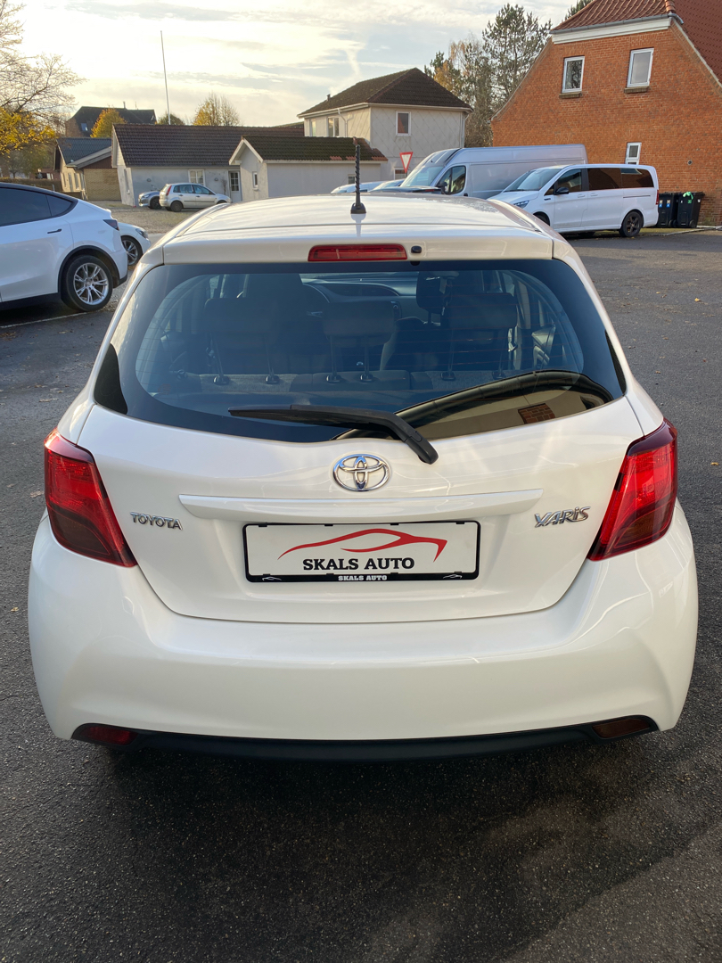 Billede af Toyota Yaris 1,3 VVT-I T2 100HK 5d 6g