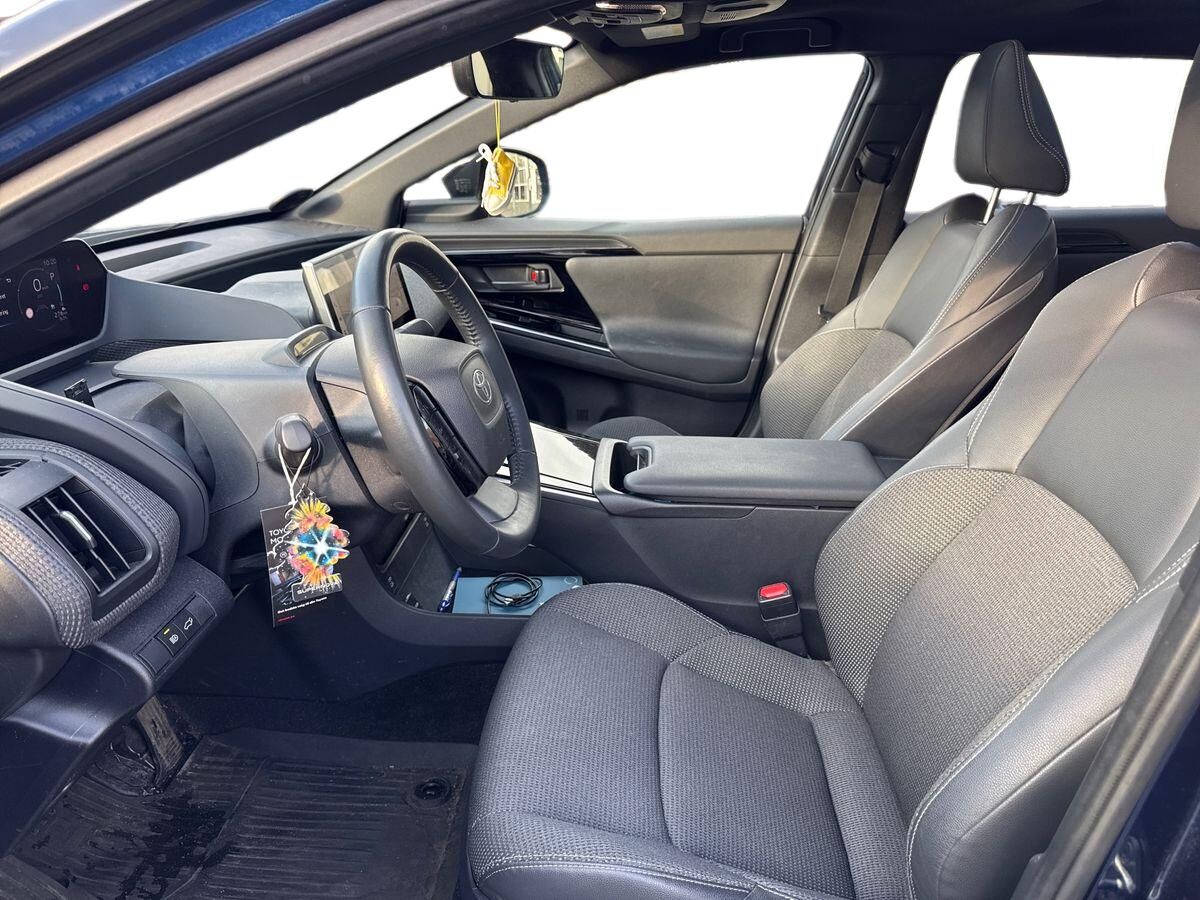 Billede af Toyota BZ4X EL Active Design AWD 218HK 5d Aut.