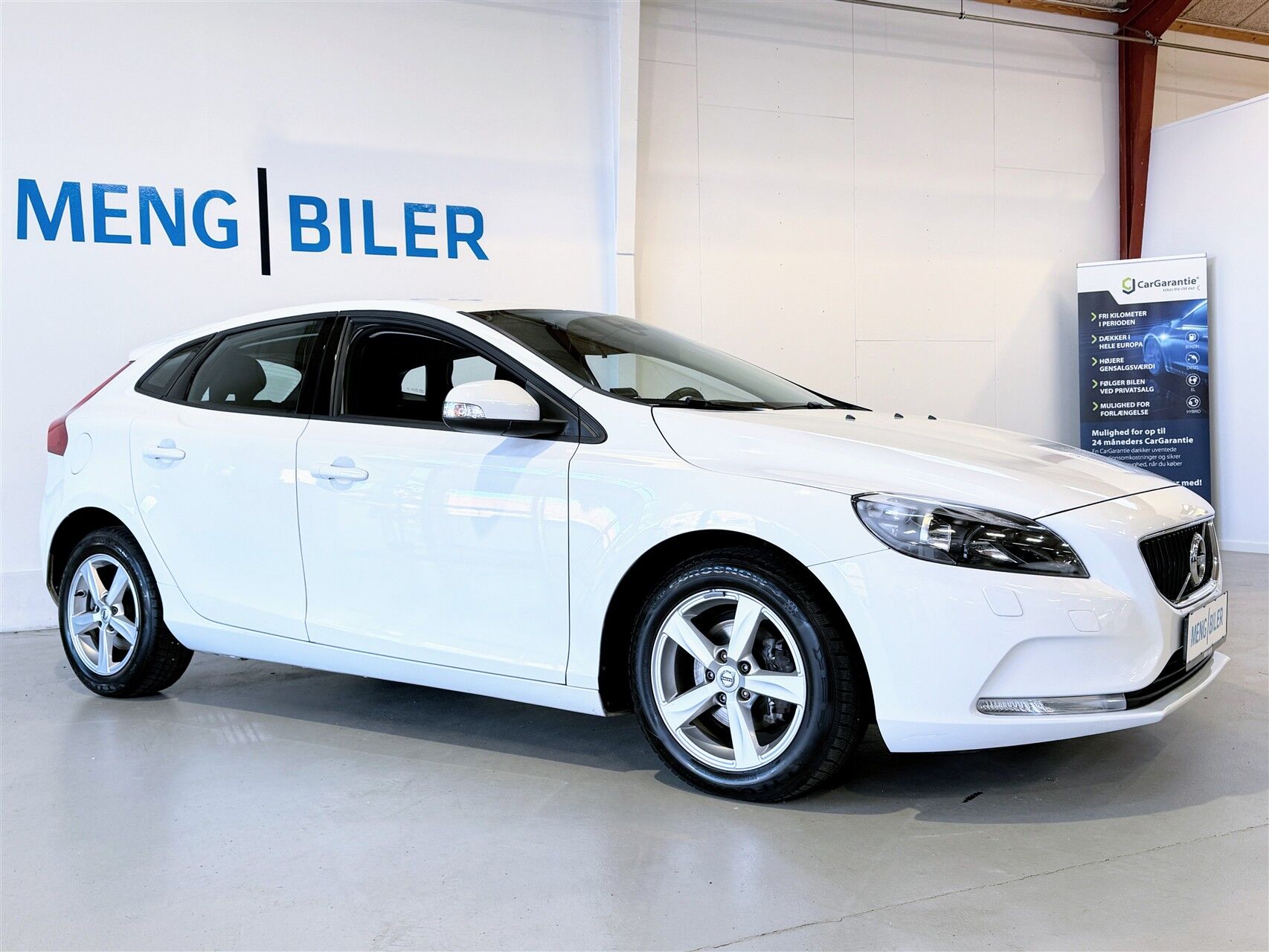 Billede af Volvo V40 2,0 D2 Eco Kinetic 120HK 5d 6g