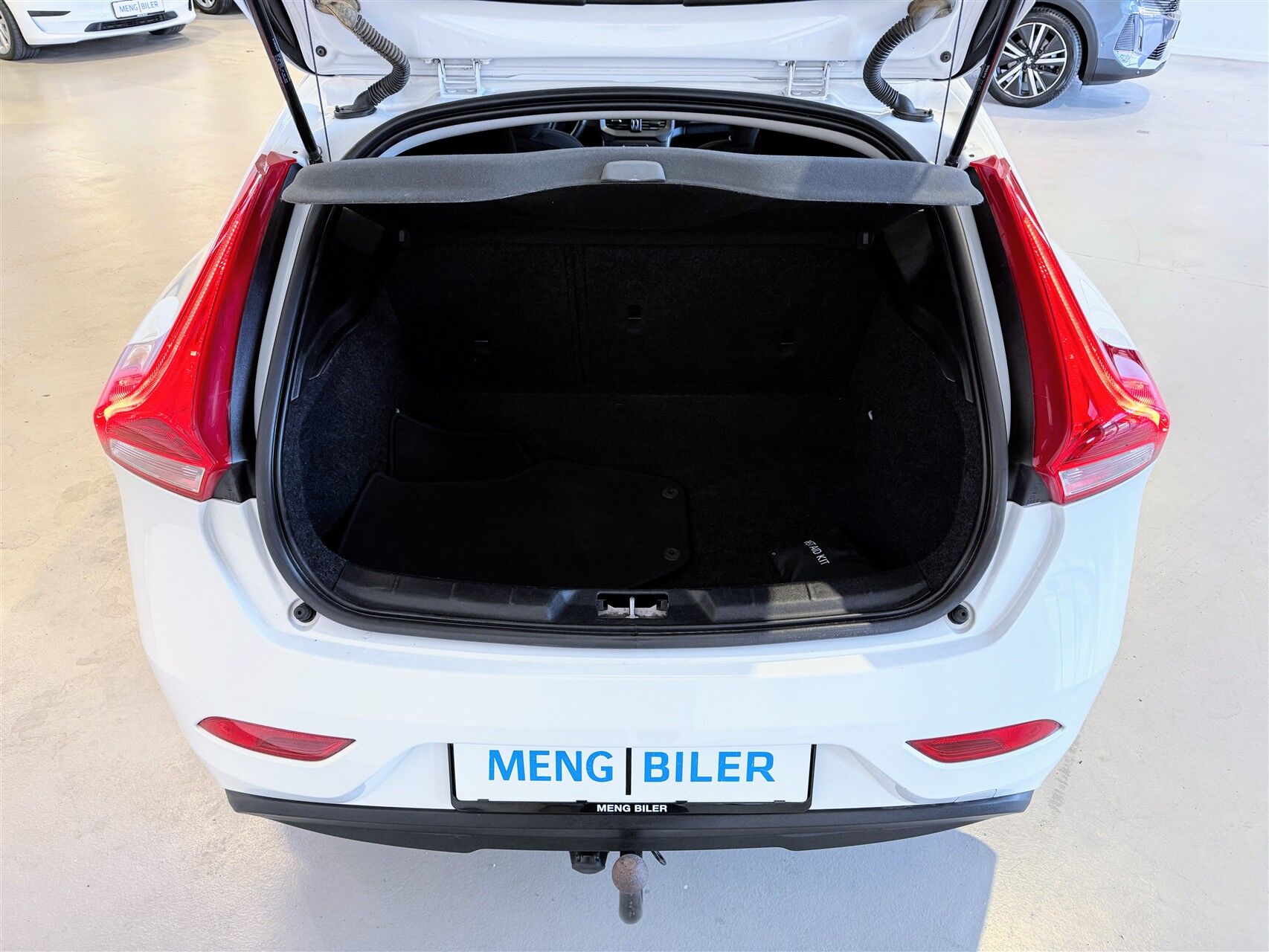 Billede af Volvo V40 2,0 D2 Eco Kinetic 120HK 5d 6g