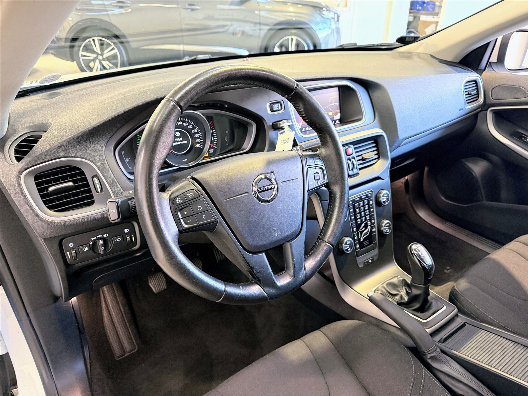 Billede af Volvo V40 2,0 D2 Eco Kinetic 120HK 5d 6g