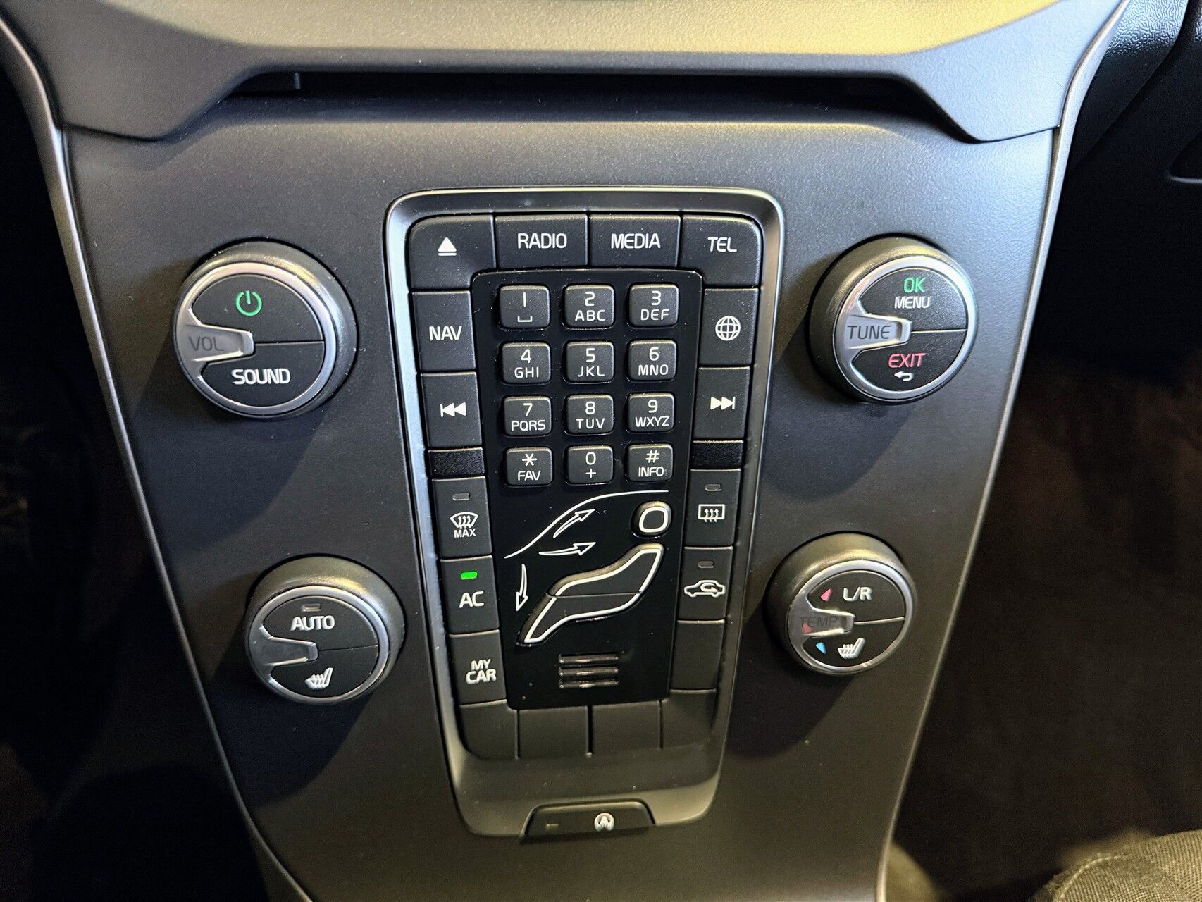 Billede af Volvo V40 2,0 D2 Eco Kinetic 120HK 5d 6g