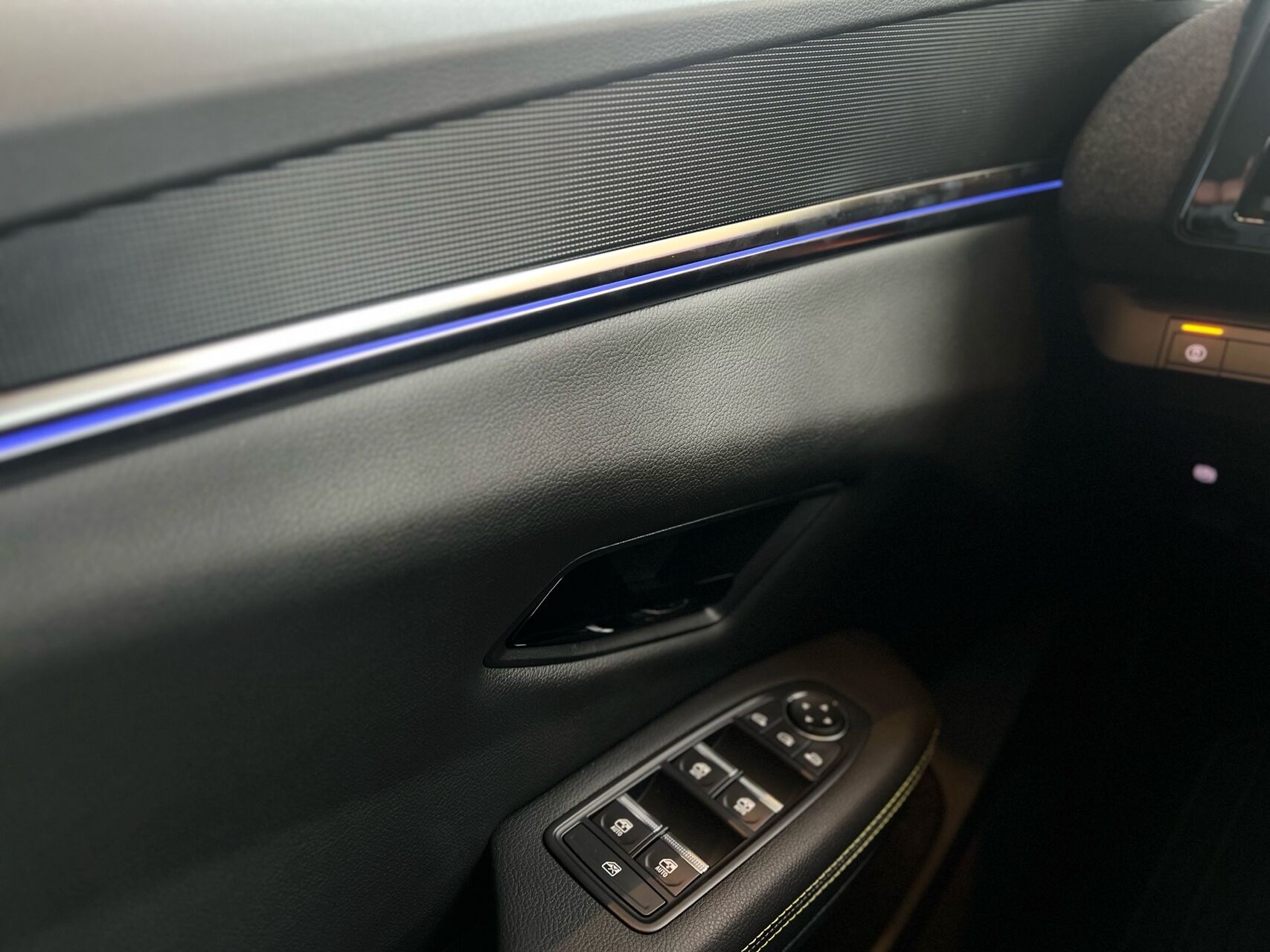 Billede af Renault Scénic E-TECH Techno 220HK Aut.