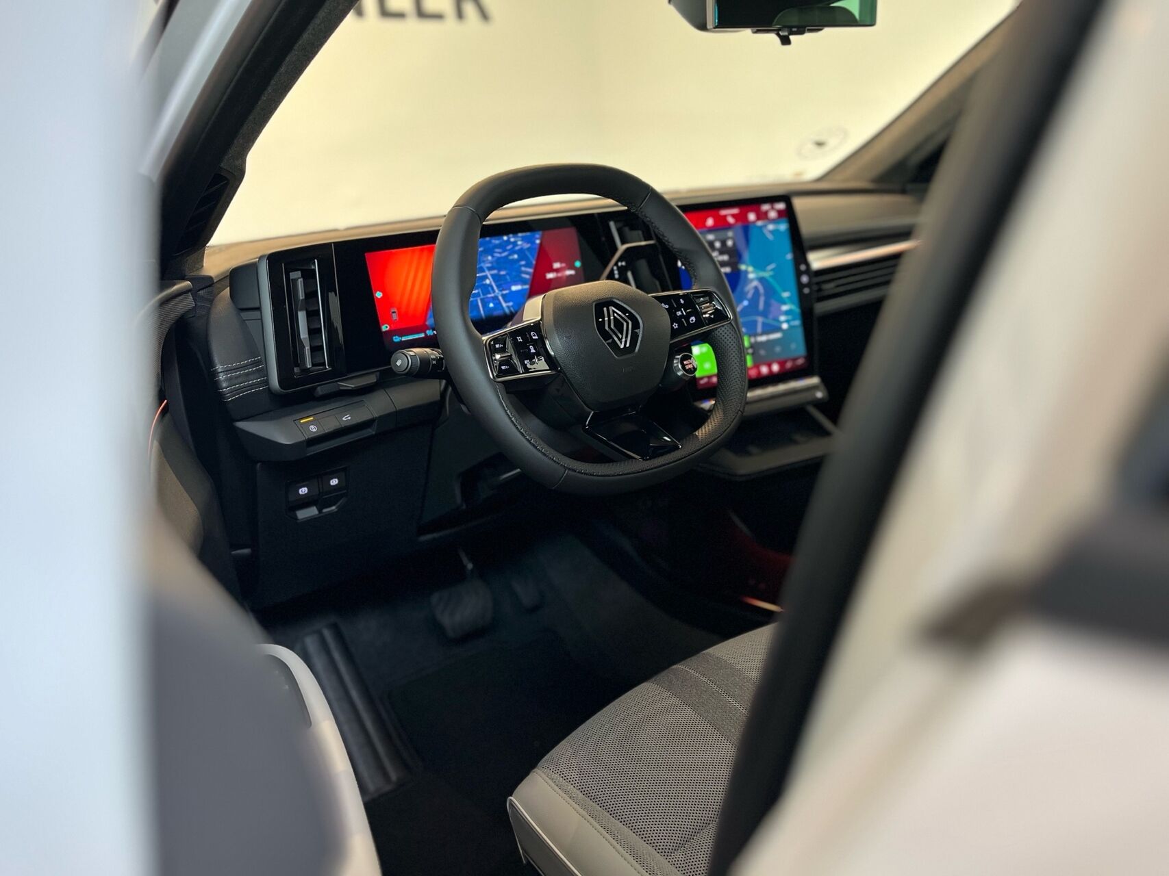 Billede af Renault Scénic E-TECH Iconic 220HK Aut.