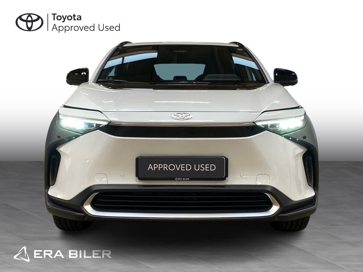 Billede af Toyota bZ4X SUV 150 kW (204 hk) aut. gear Executive