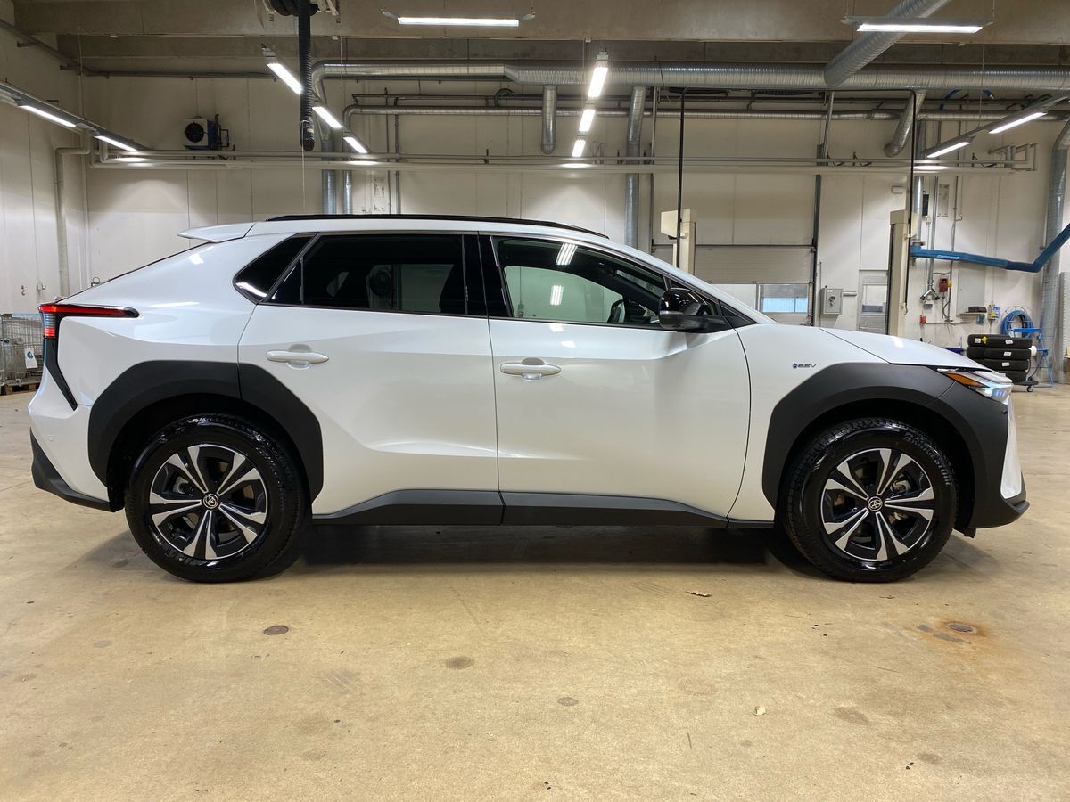 Billede af Toyota bZ4X SUV 150 kW (204 hk) aut. gear Executive