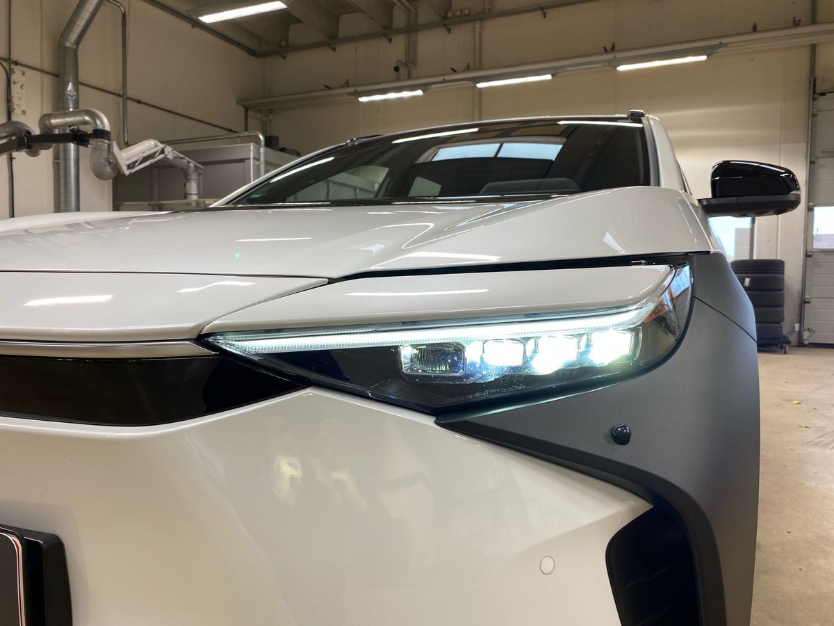 Billede af Toyota bZ4X SUV 150 kW (204 hk) aut. gear Executive