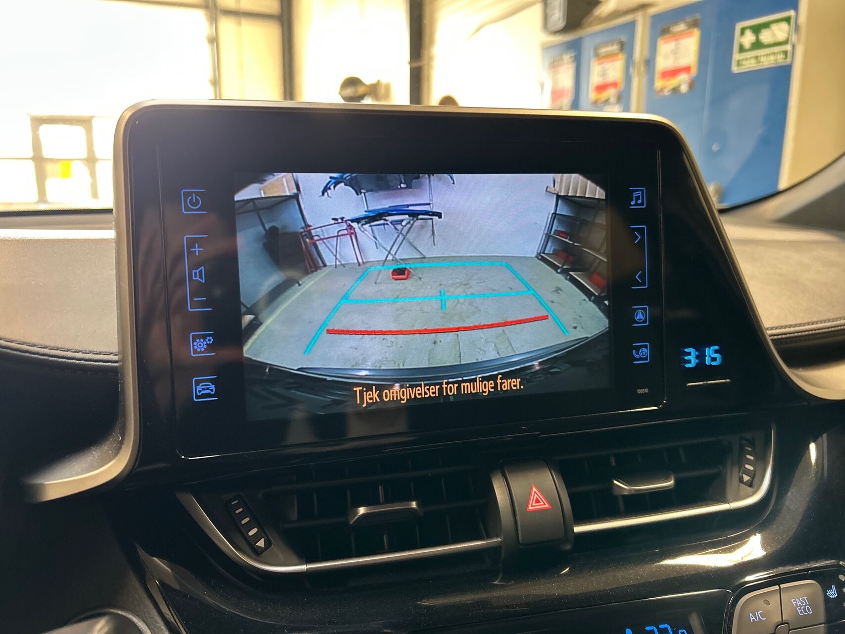 Billede af Toyota C-HR 1,8 Hybrid C-LUB Premium Selected Multidrive S 122HK 5d Aut.