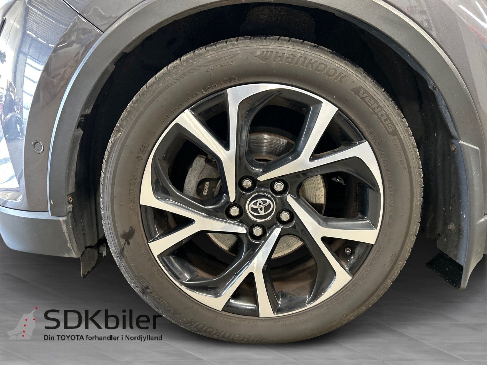 Billede af Toyota C-HR 1,8 Hybrid C-LUB Premium Selected Multidrive S 122HK 5d Aut.