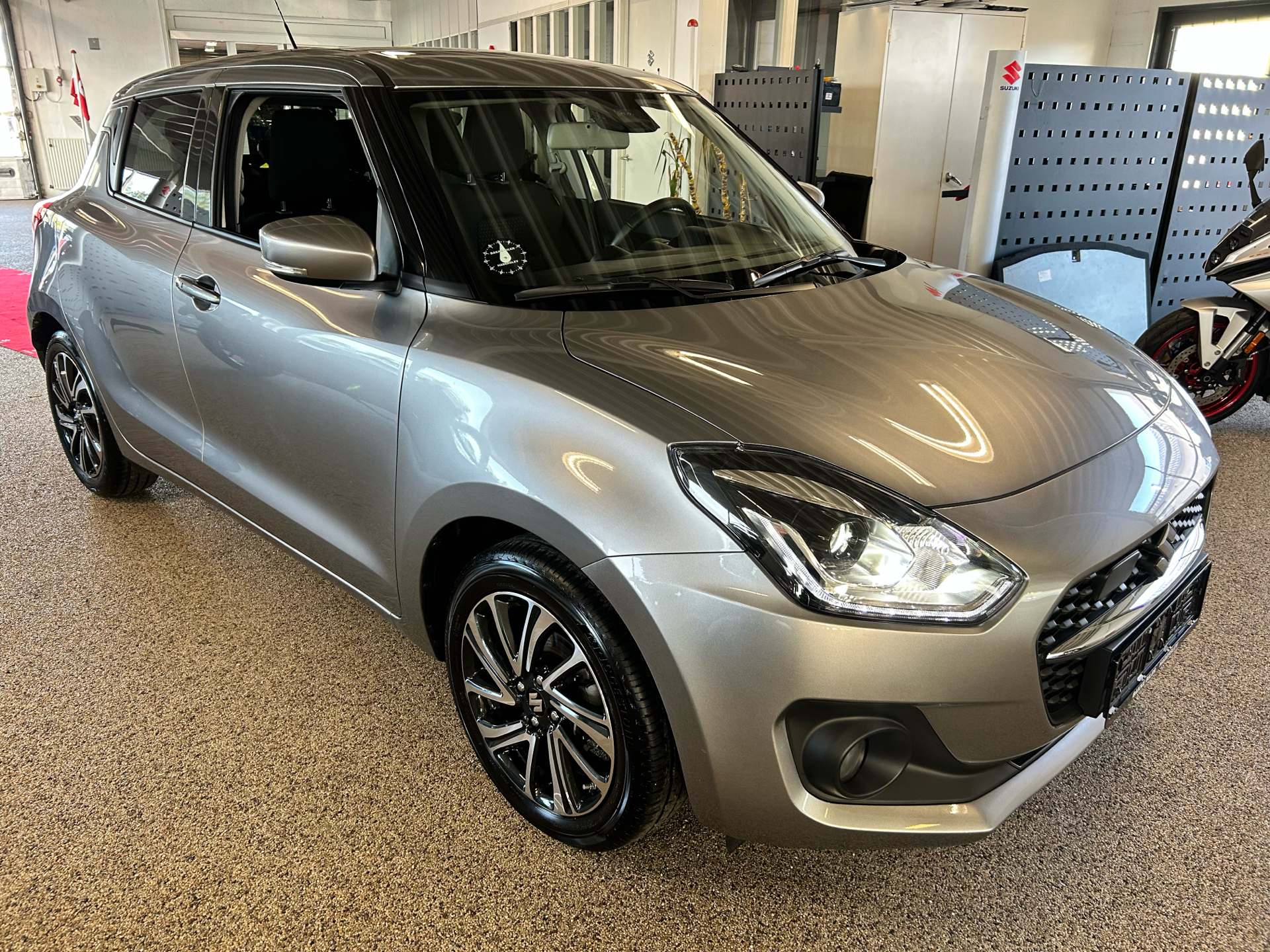 Billede af Suzuki Swift 1,2 Dualjet  Mild hybrid Exclusive AEB 83HK 5d