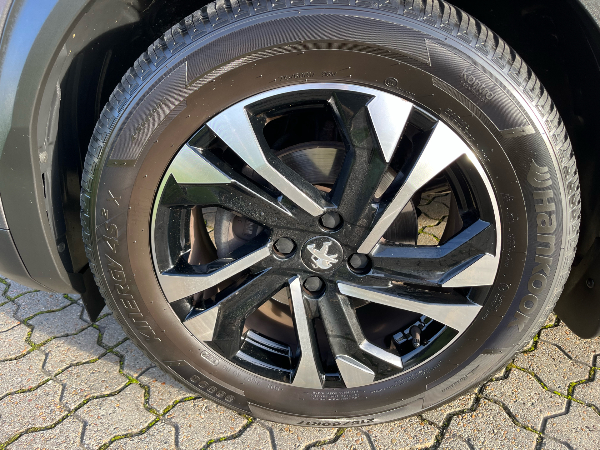 Billede af Peugeot 2008 1,2 PureTech GT EAT8 130HK 5d 8g Aut.