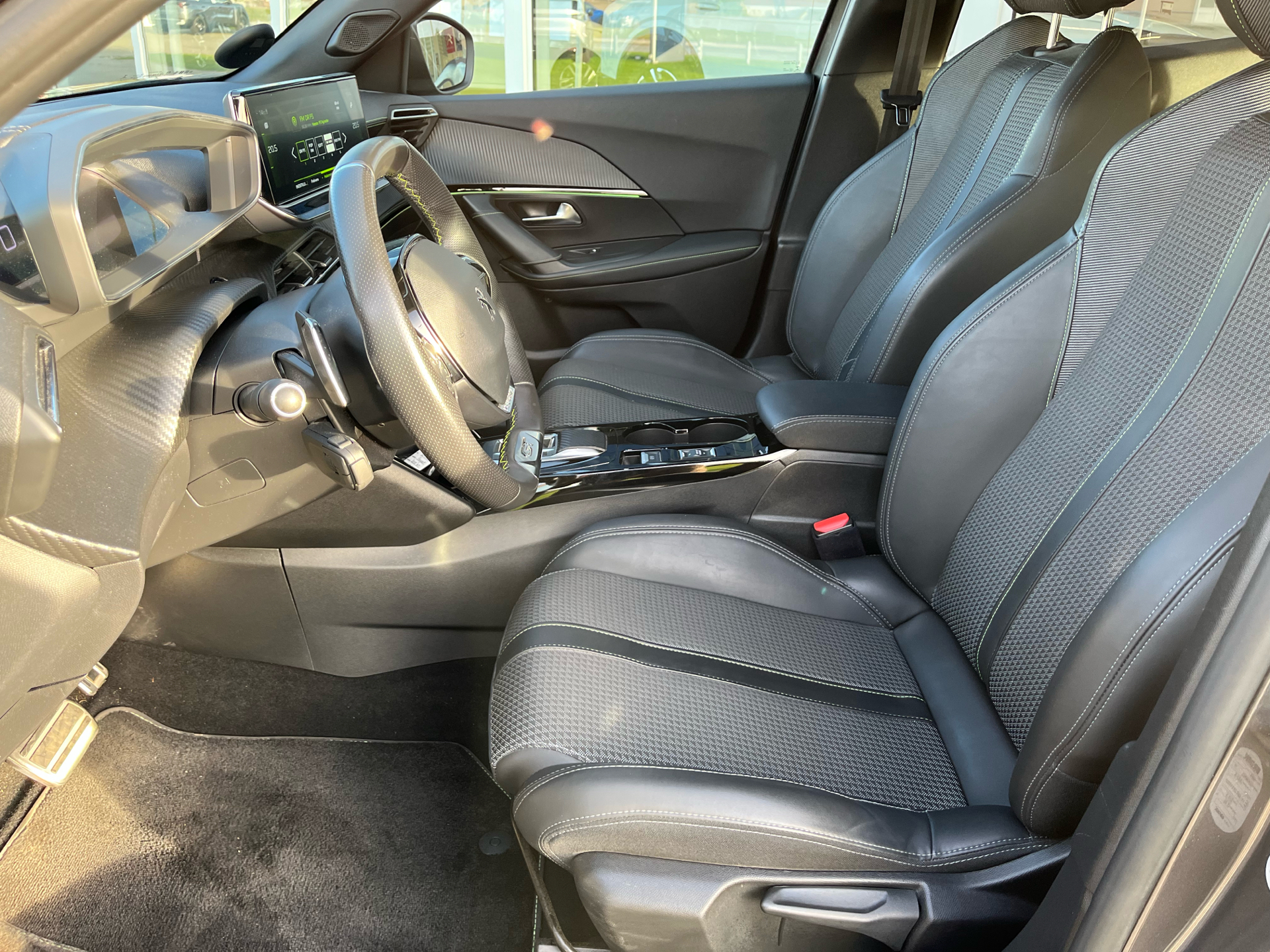 Billede af Peugeot 2008 1,2 PureTech GT EAT8 130HK 5d 8g Aut.