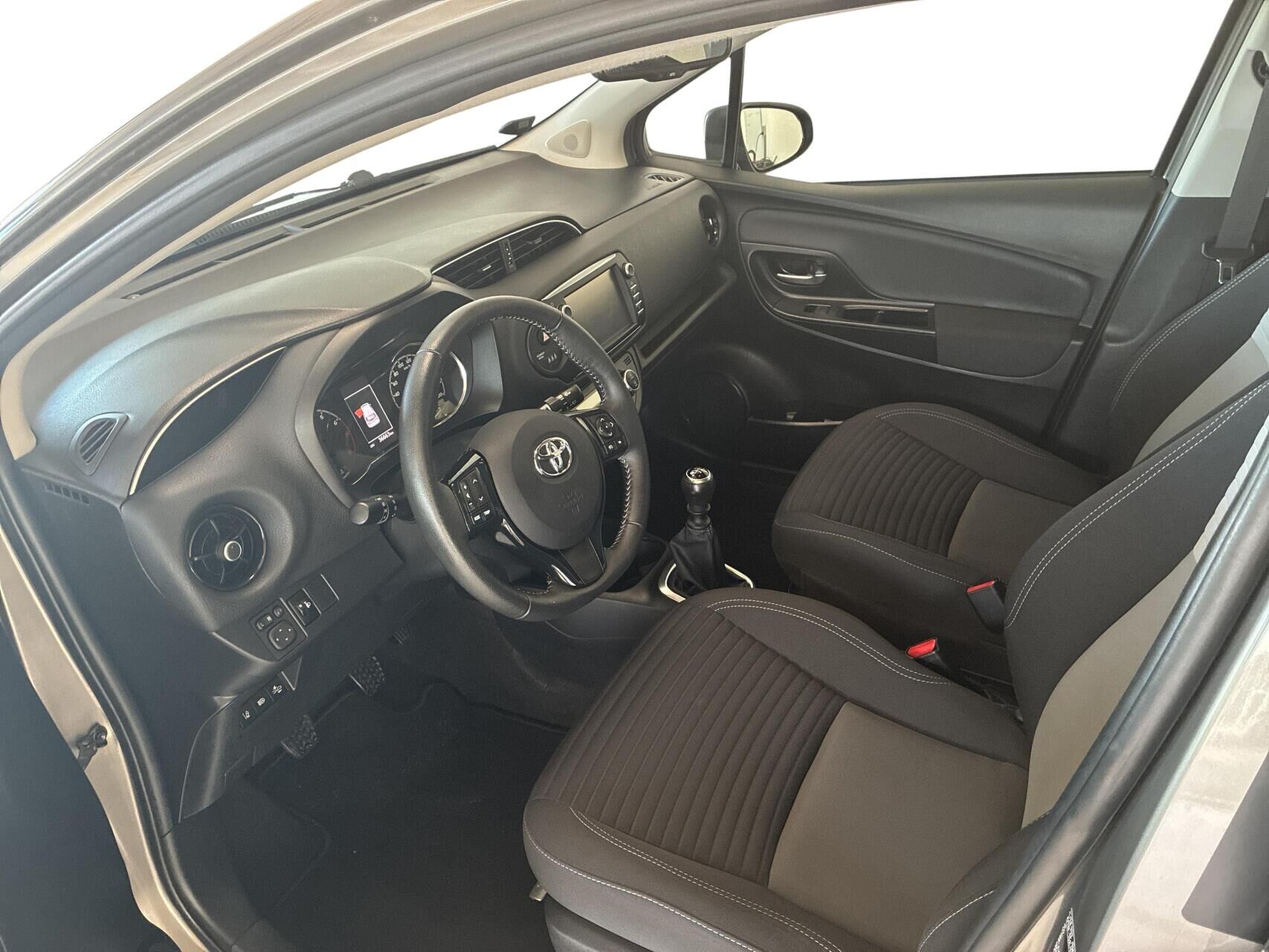 Billede af Toyota Yaris 1,5 VVT-I T3 Smartpakke 111HK 5d 6g