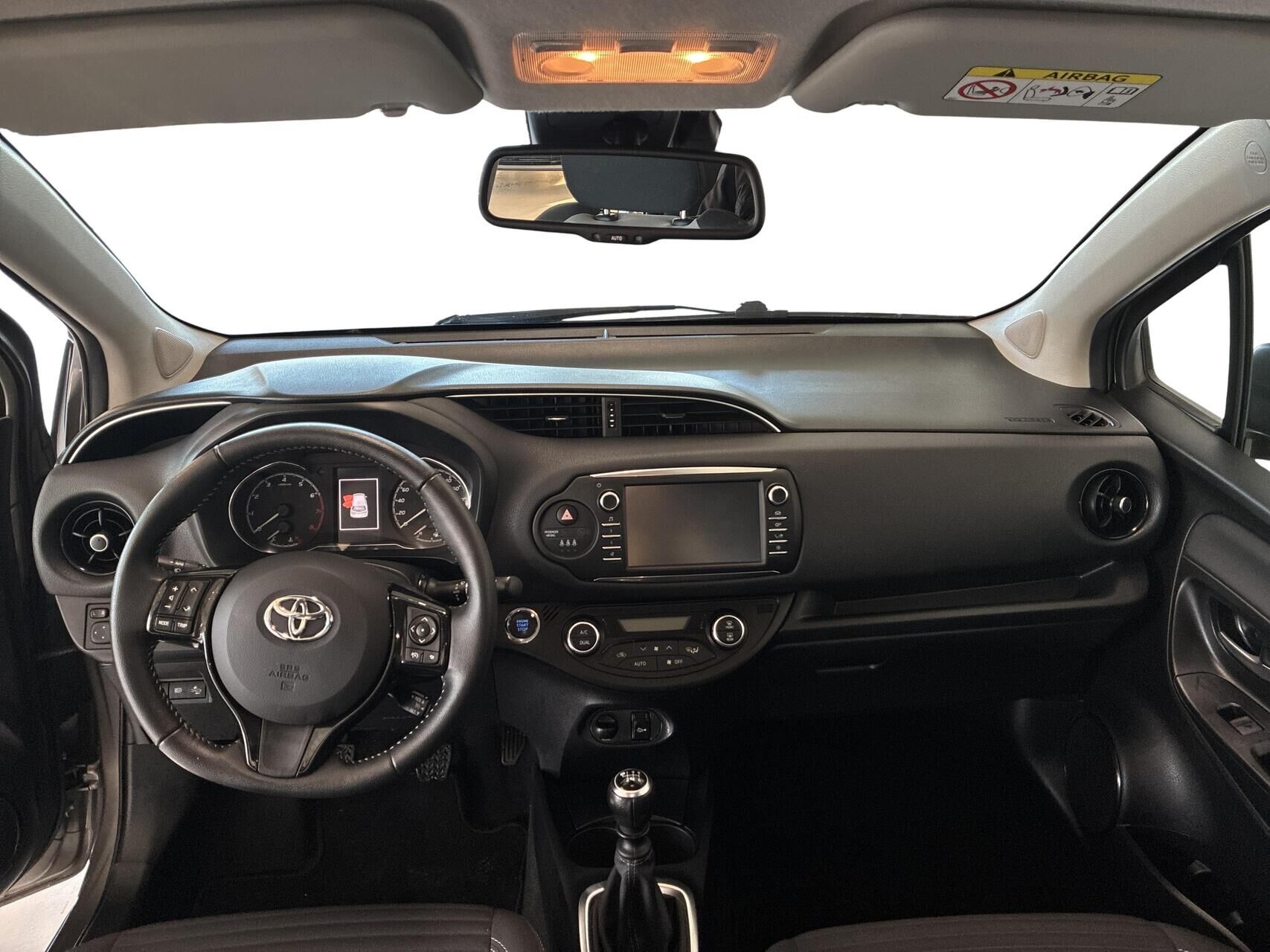 Billede af Toyota Yaris 1,5 VVT-I T3 Smartpakke 111HK 5d 6g