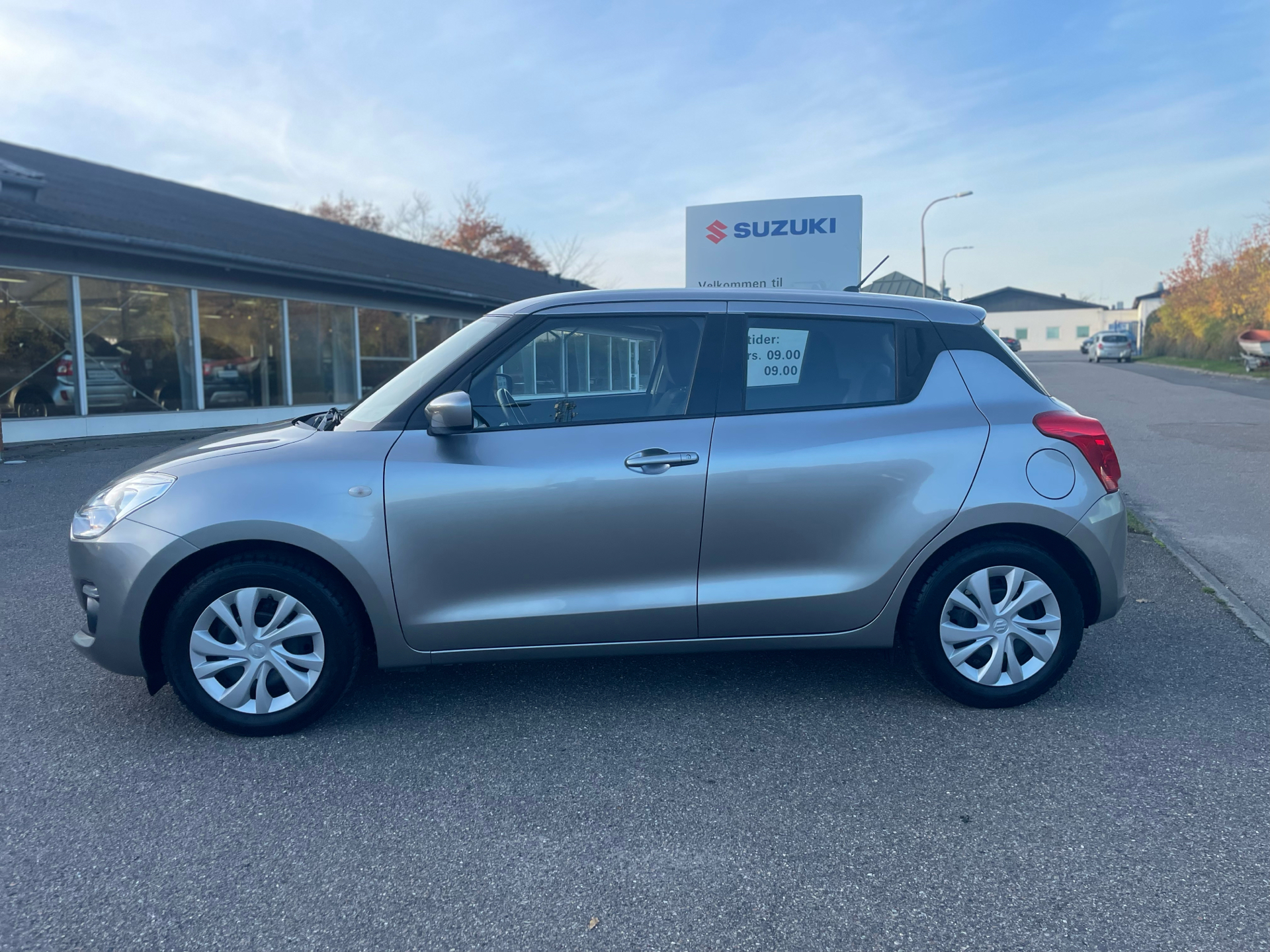 Billede af Suzuki Swift 1,2 Dualjet Club AEB 90HK 5d