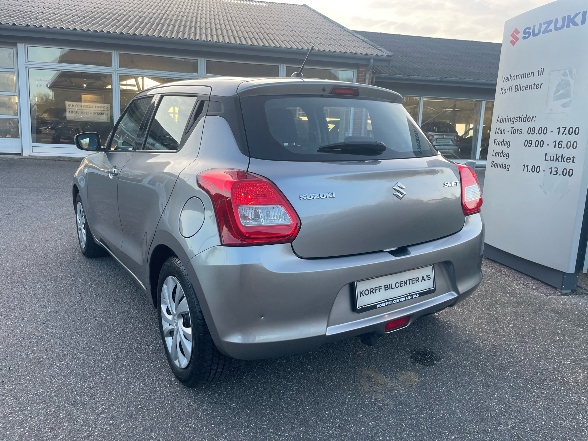 Billede af Suzuki Swift 1,2 Dualjet Club AEB 90HK 5d