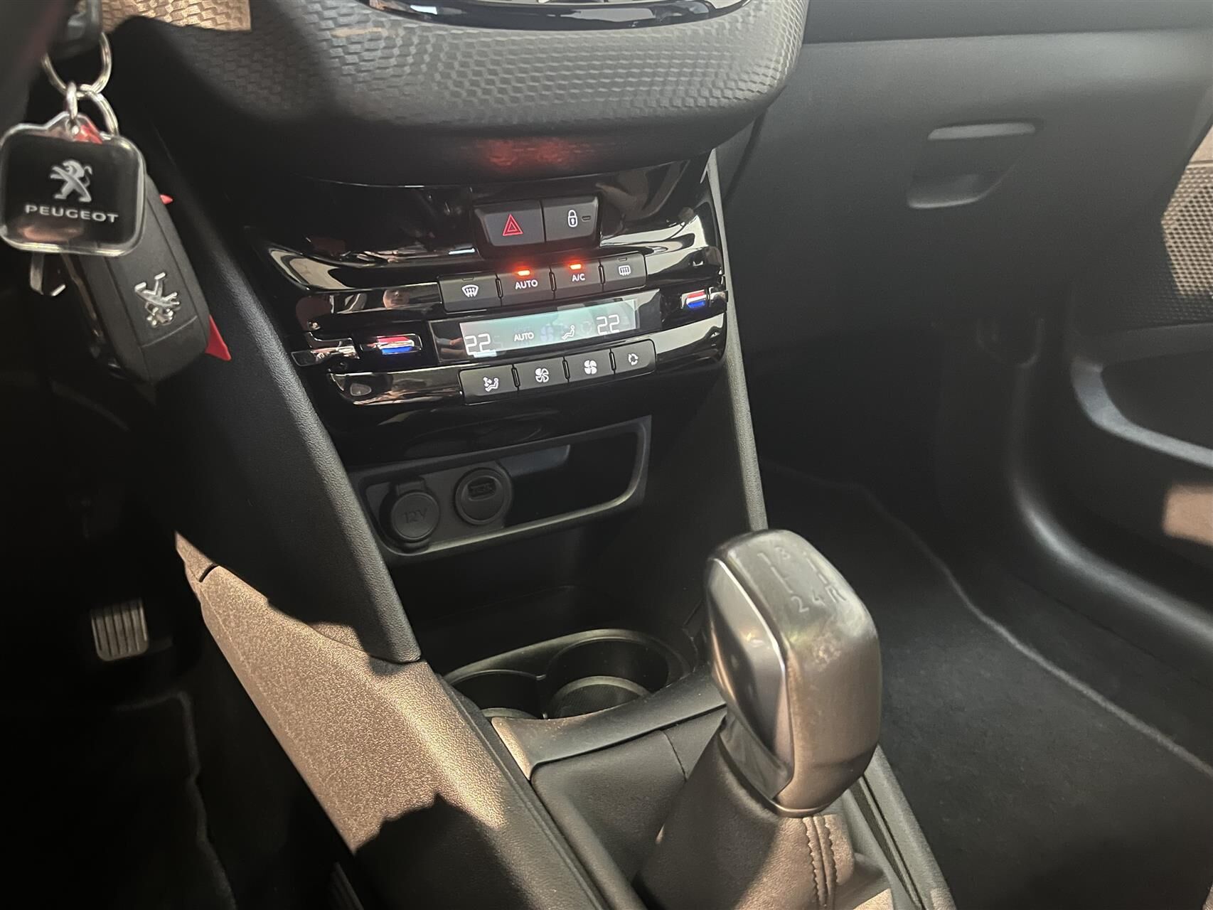 Billede af Peugeot 208 1,2 PureTech Prestige 82HK 5d