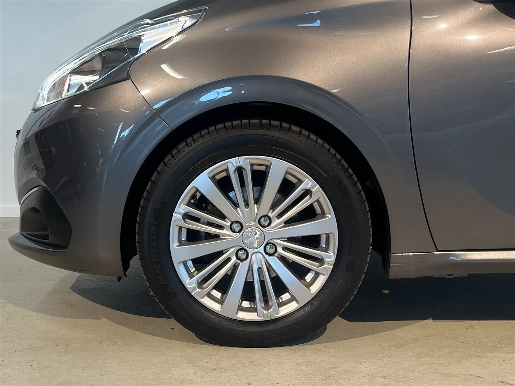 Billede af Peugeot 208 1,2 PureTech Prestige 82HK 5d