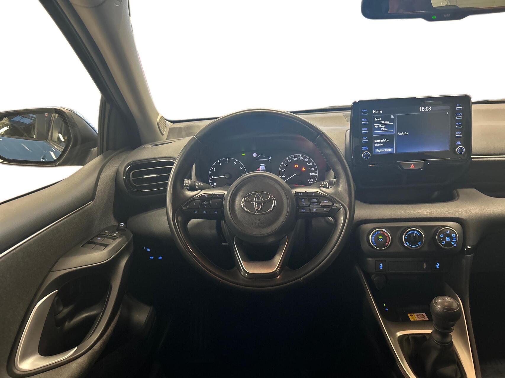 Billede af Toyota Yaris 1,5 VVT-I T3 Smart 125HK 5d 6g