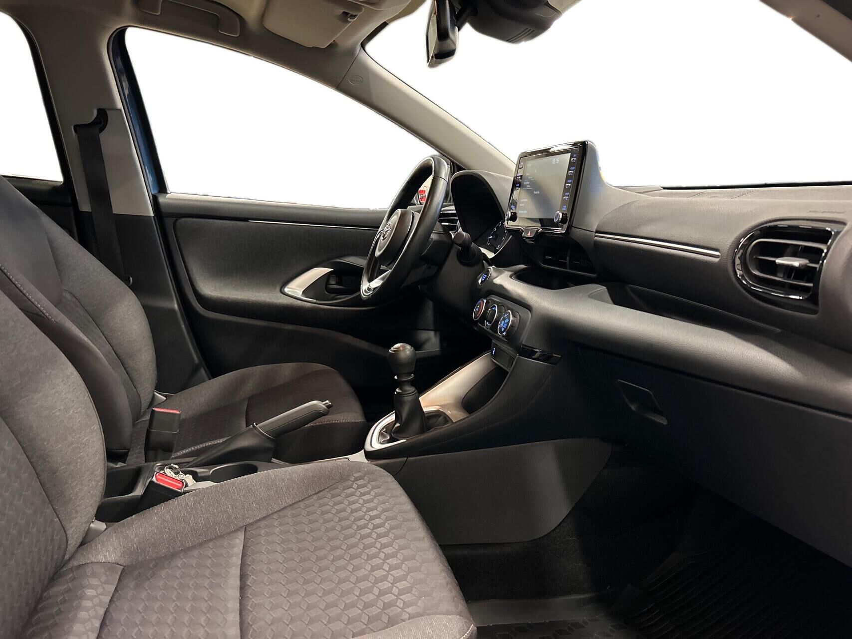 Billede af Toyota Yaris 1,5 VVT-I T3 Smart 125HK 5d 6g