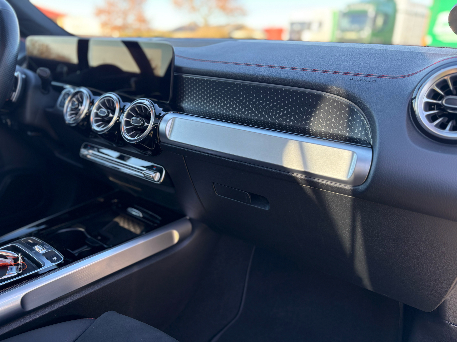 Billede af Mercedes-Benz EQB 250+ EL AMG Advance Plus 190HK 5d Aut.