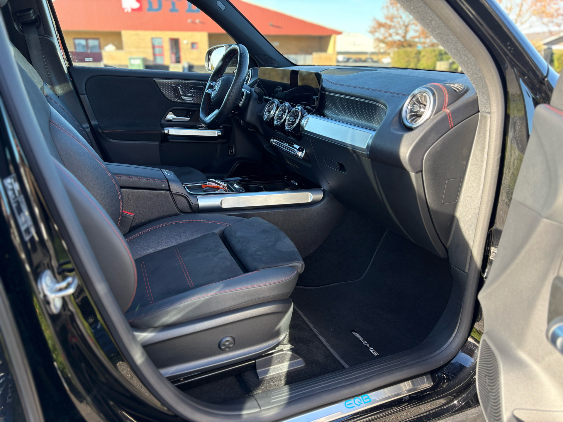 Billede af Mercedes-Benz EQB 250+ EL AMG Advance Plus 190HK 5d Aut.