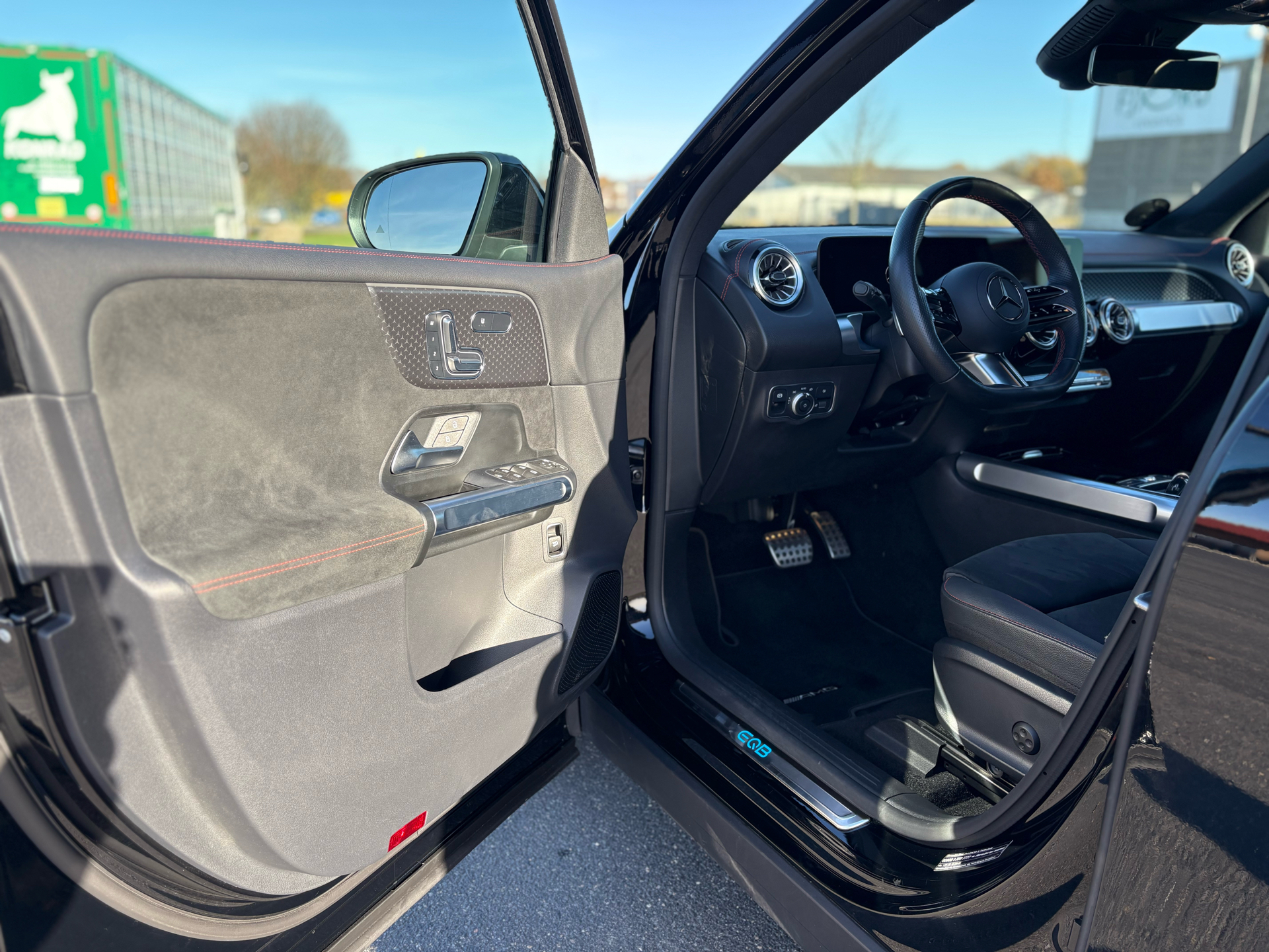 Billede af Mercedes-Benz EQB 250+ EL AMG Advance Plus 190HK 5d Aut.