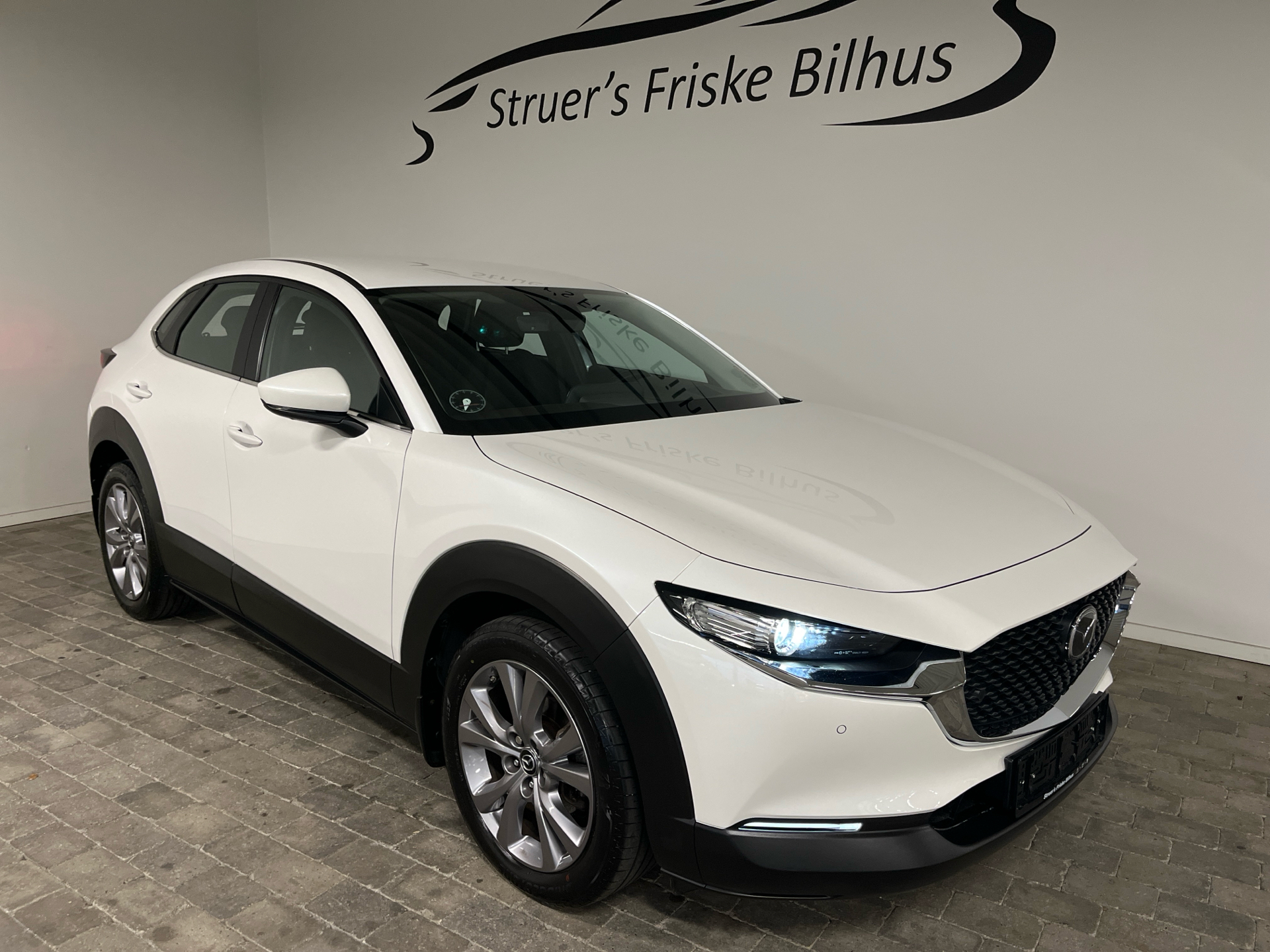 Billede af Mazda CX-30 2,0 Skyactiv-G  Mild hybrid Cosmo 122HK 5d 6g Aut.