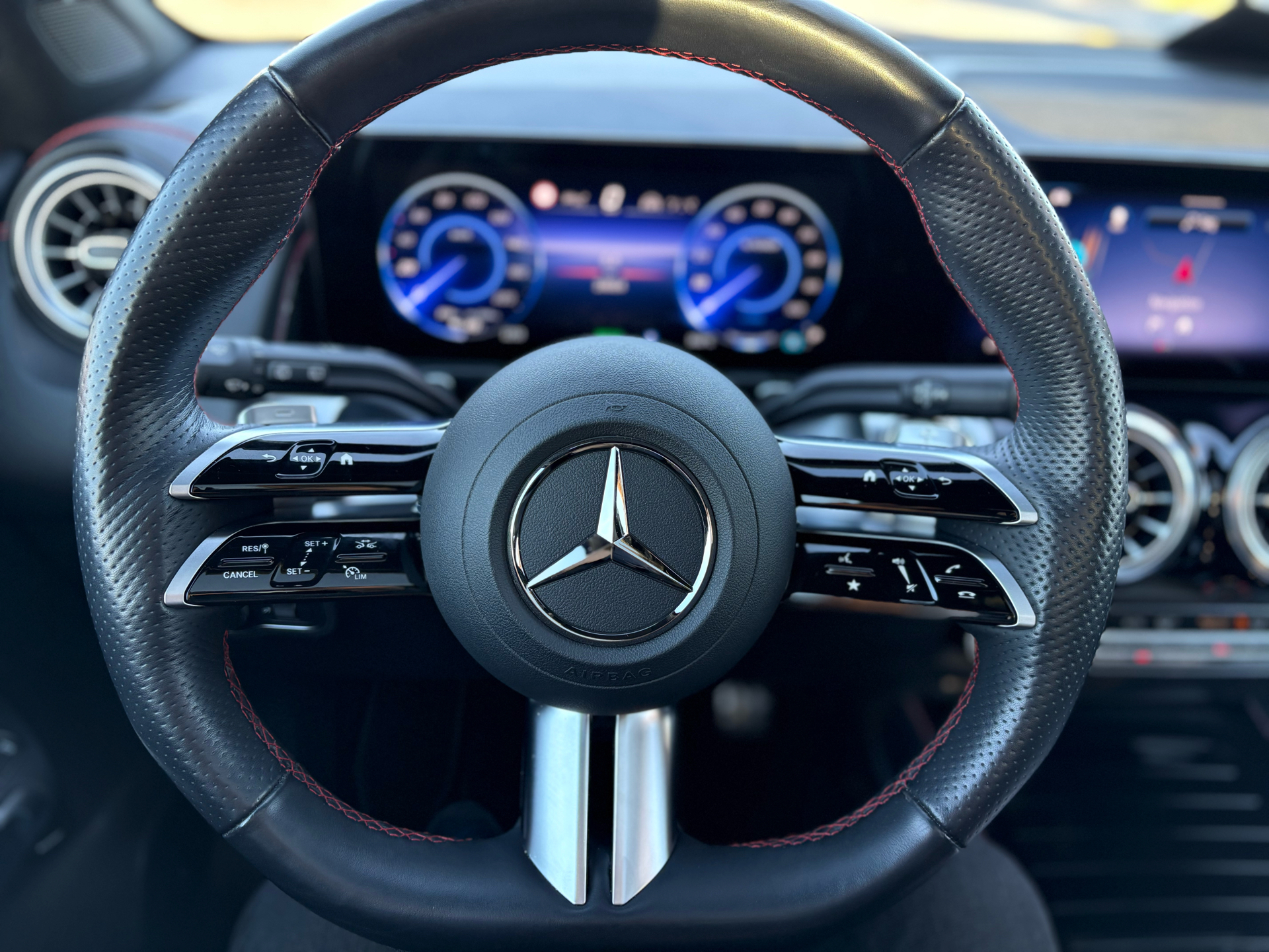 Billede af Mercedes-Benz EQB 250+ EL AMG Advance Plus 190HK 5d Aut.