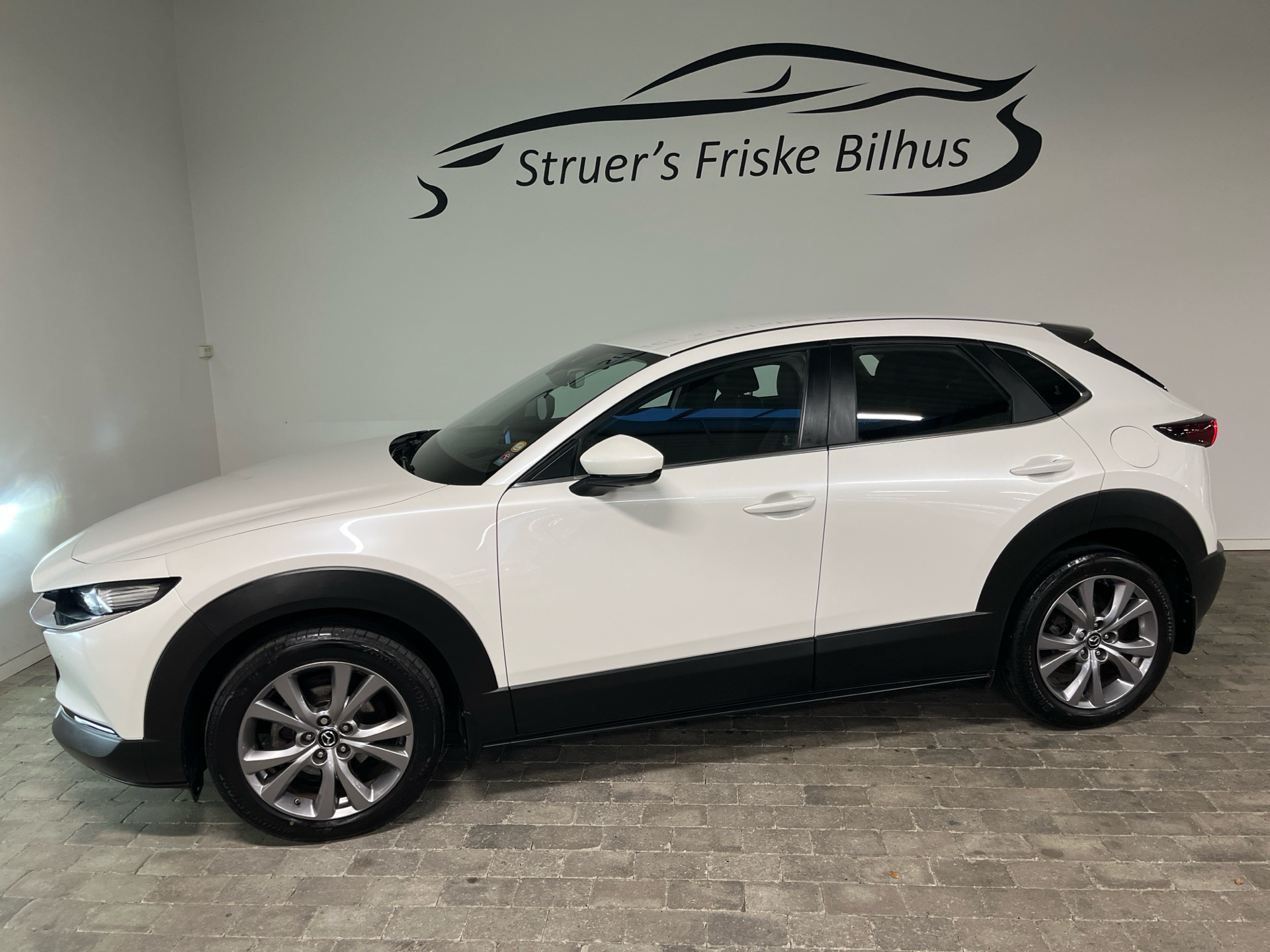 Billede af Mazda CX-30 2,0 Skyactiv-G  Mild hybrid Cosmo 122HK 5d 6g Aut.