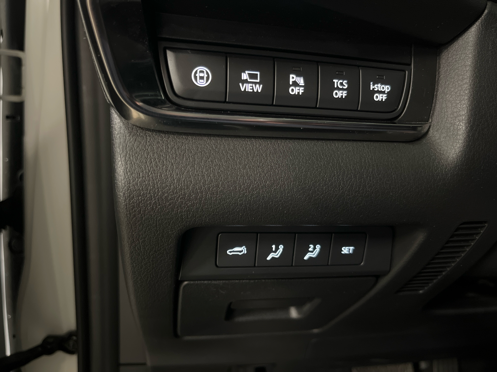 Billede af Mazda CX-30 2,0 Skyactiv-G  Mild hybrid Cosmo 122HK 5d 6g Aut.