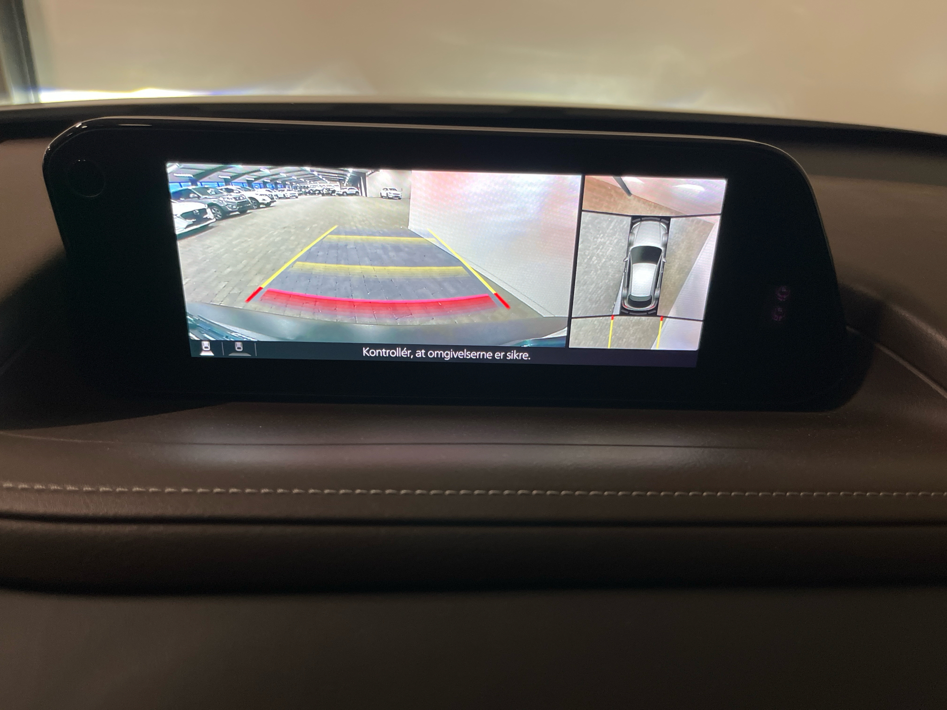 Billede af Mazda CX-30 2,0 Skyactiv-G  Mild hybrid Cosmo 122HK 5d 6g Aut.