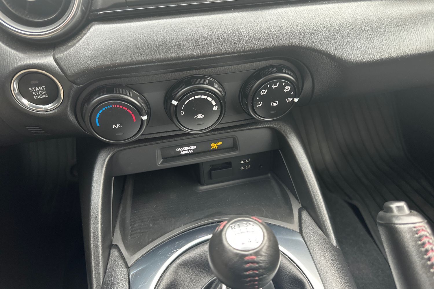 Billede af Mazda MX-5 Roadster 1,5 Skyactiv-G 131HK Cabr. 6g