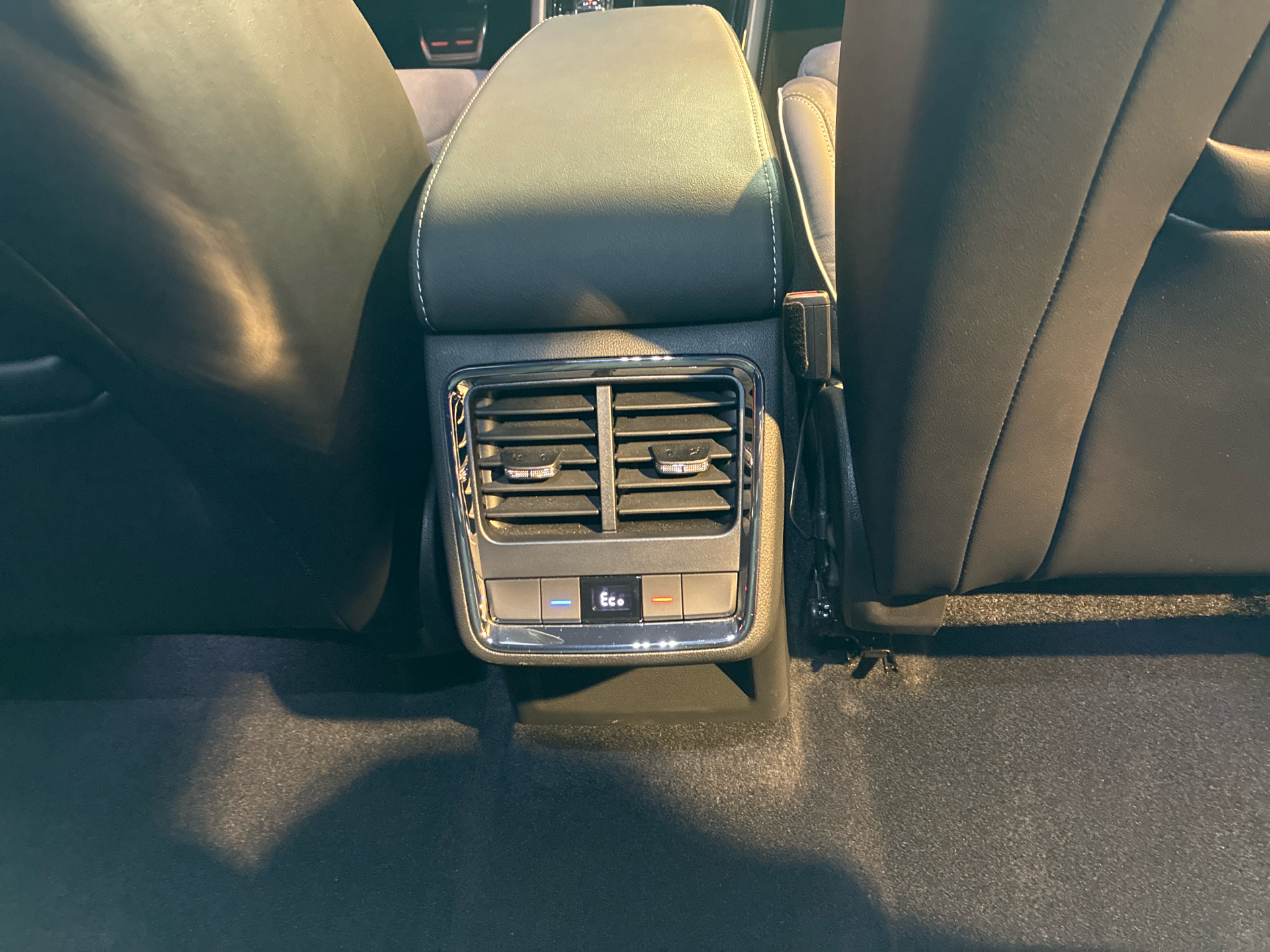 Billede af Skoda Enyaq iV 80X EL Sportline 4x4 265HK 5d Aut.