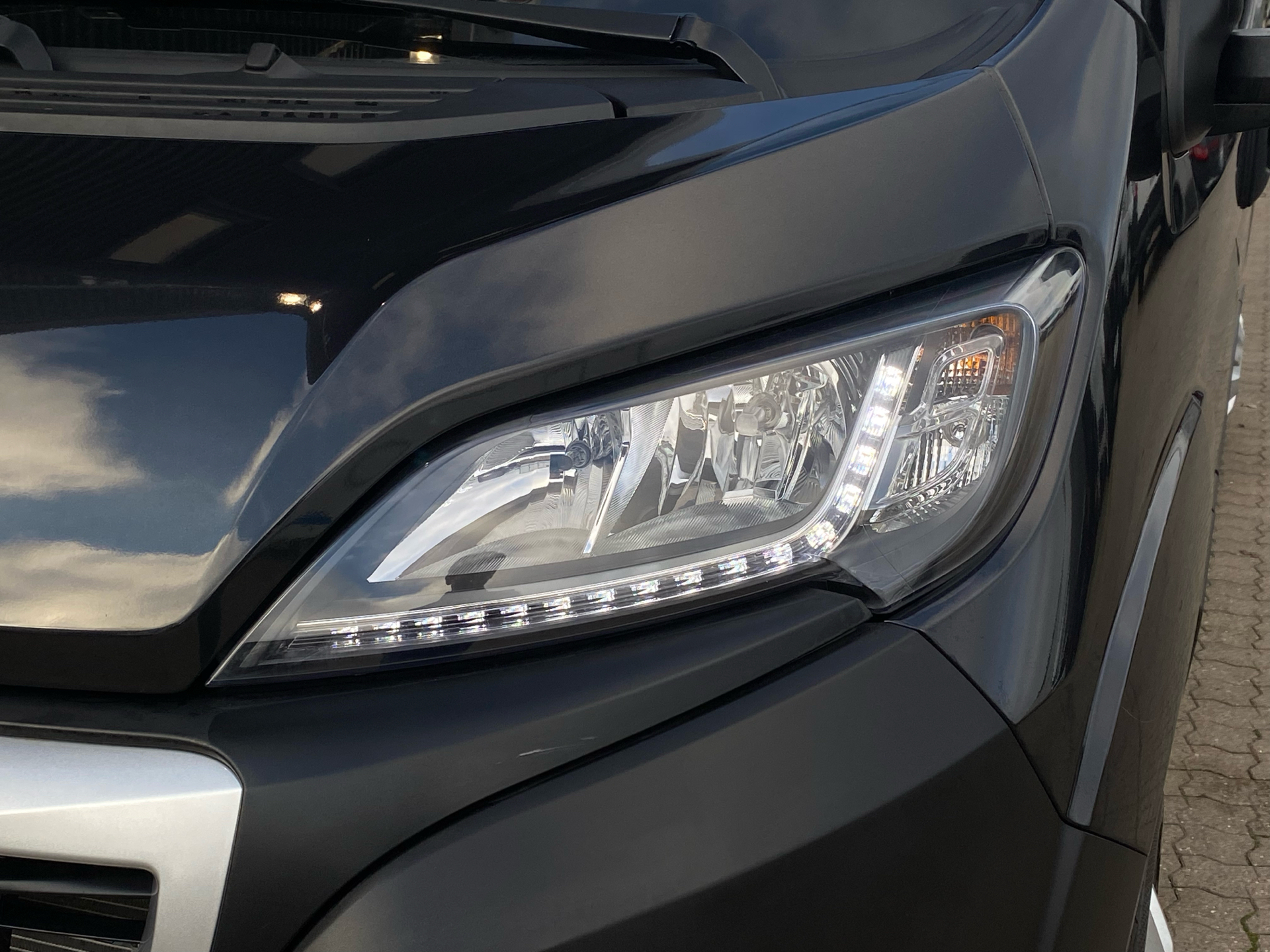 Billede af Peugeot Boxer 333 L2H2 2,2 BlueHDi Premium 140HK Van 6g