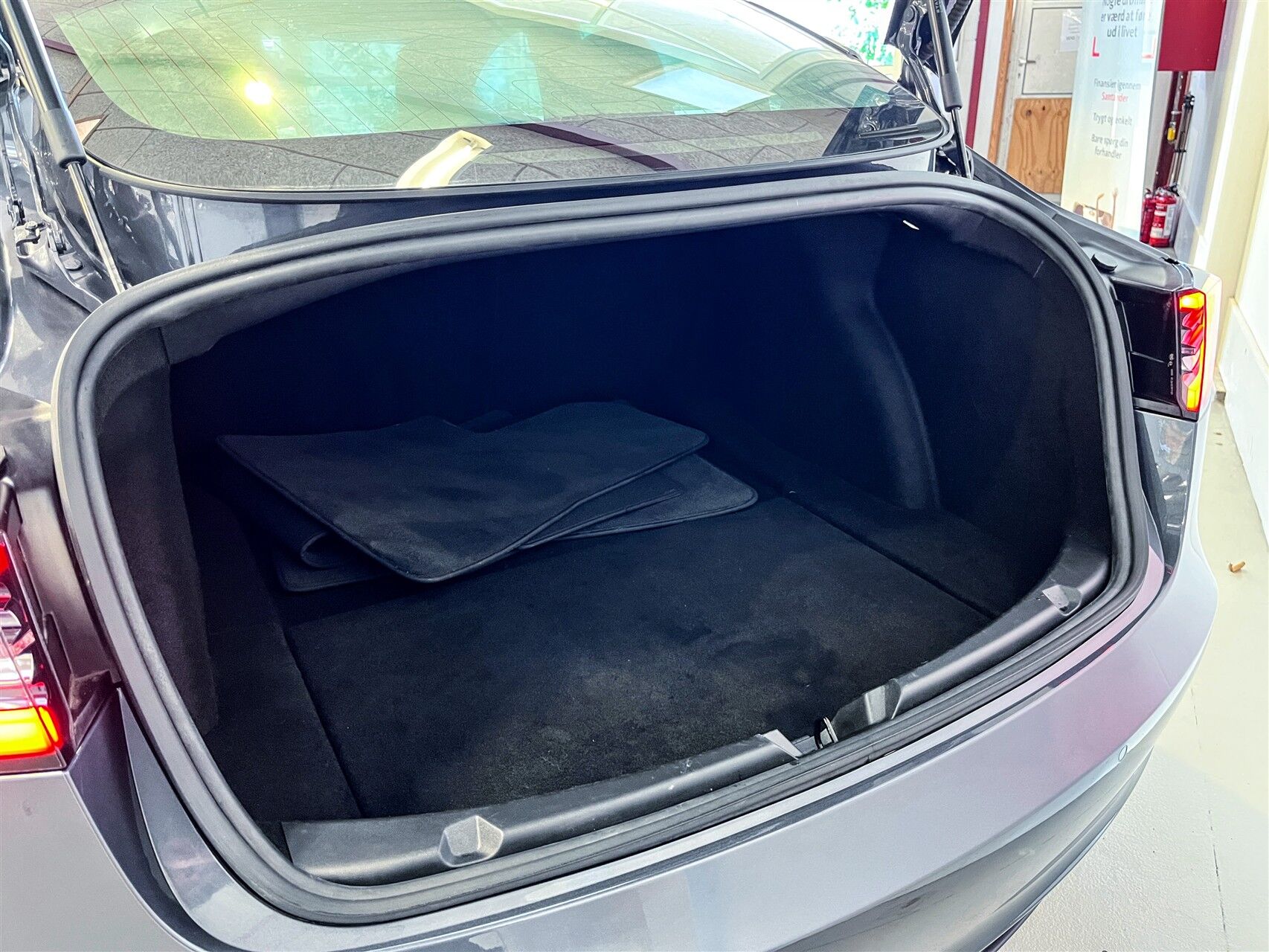 Billede af Tesla Model 3 EL Standard Range Plus 325HK Aut.