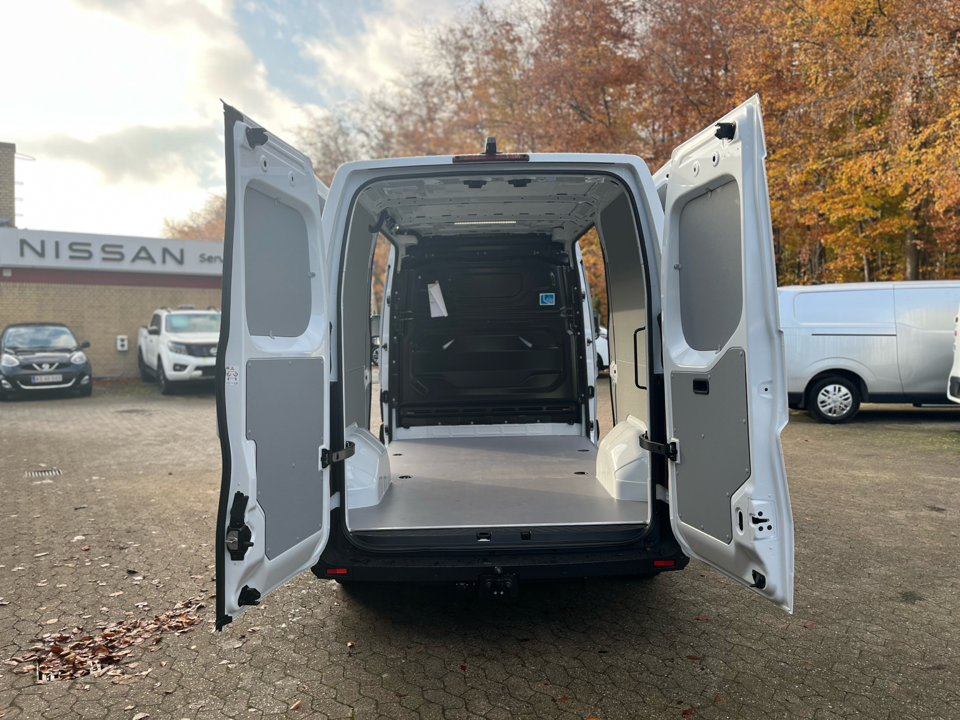 Billede af Nissan Interstar L2H2 EL Tekna 141HK Van Aut.