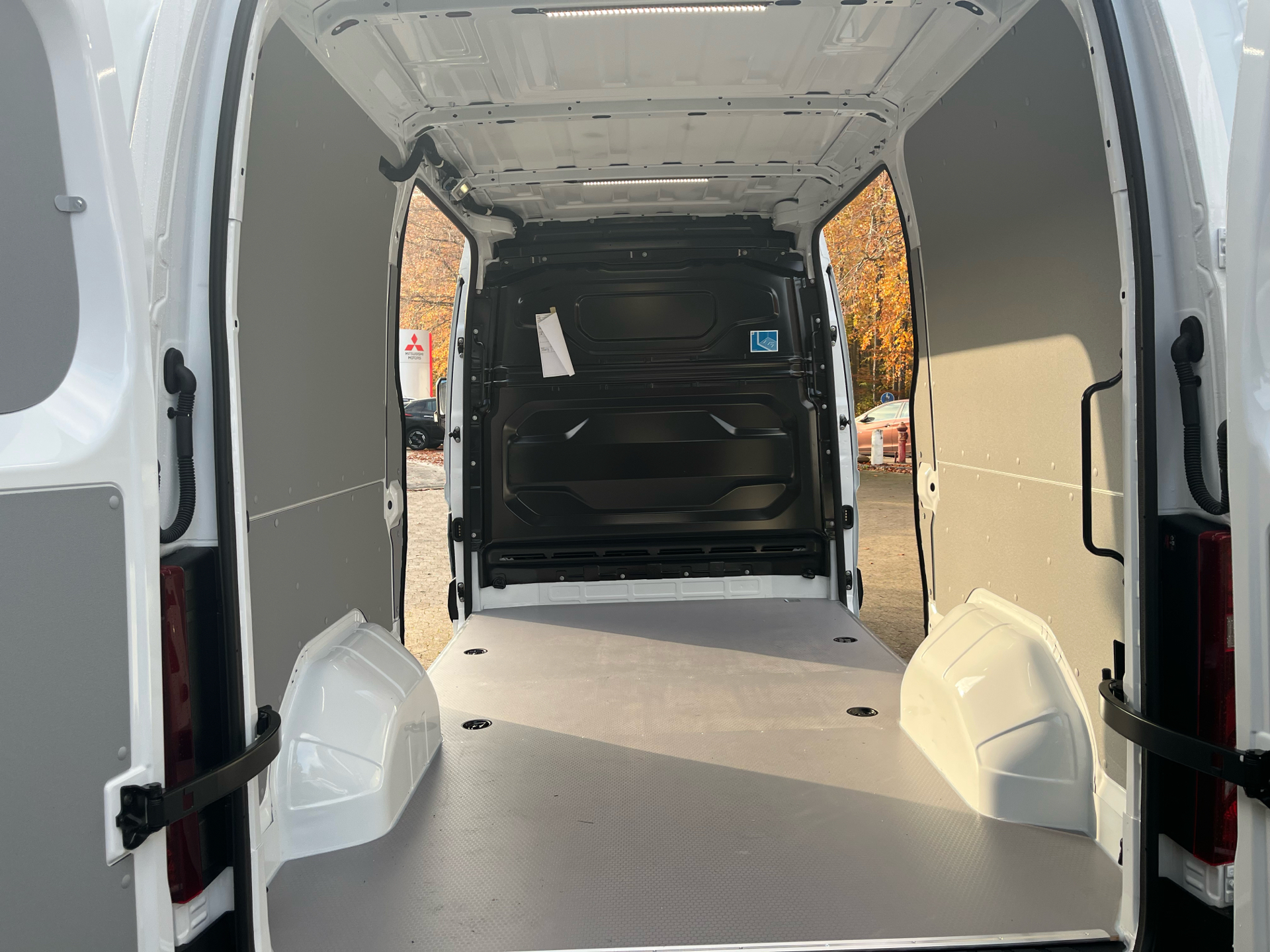 Billede af Nissan Interstar L2H2 EL Tekna 141HK Van Aut.