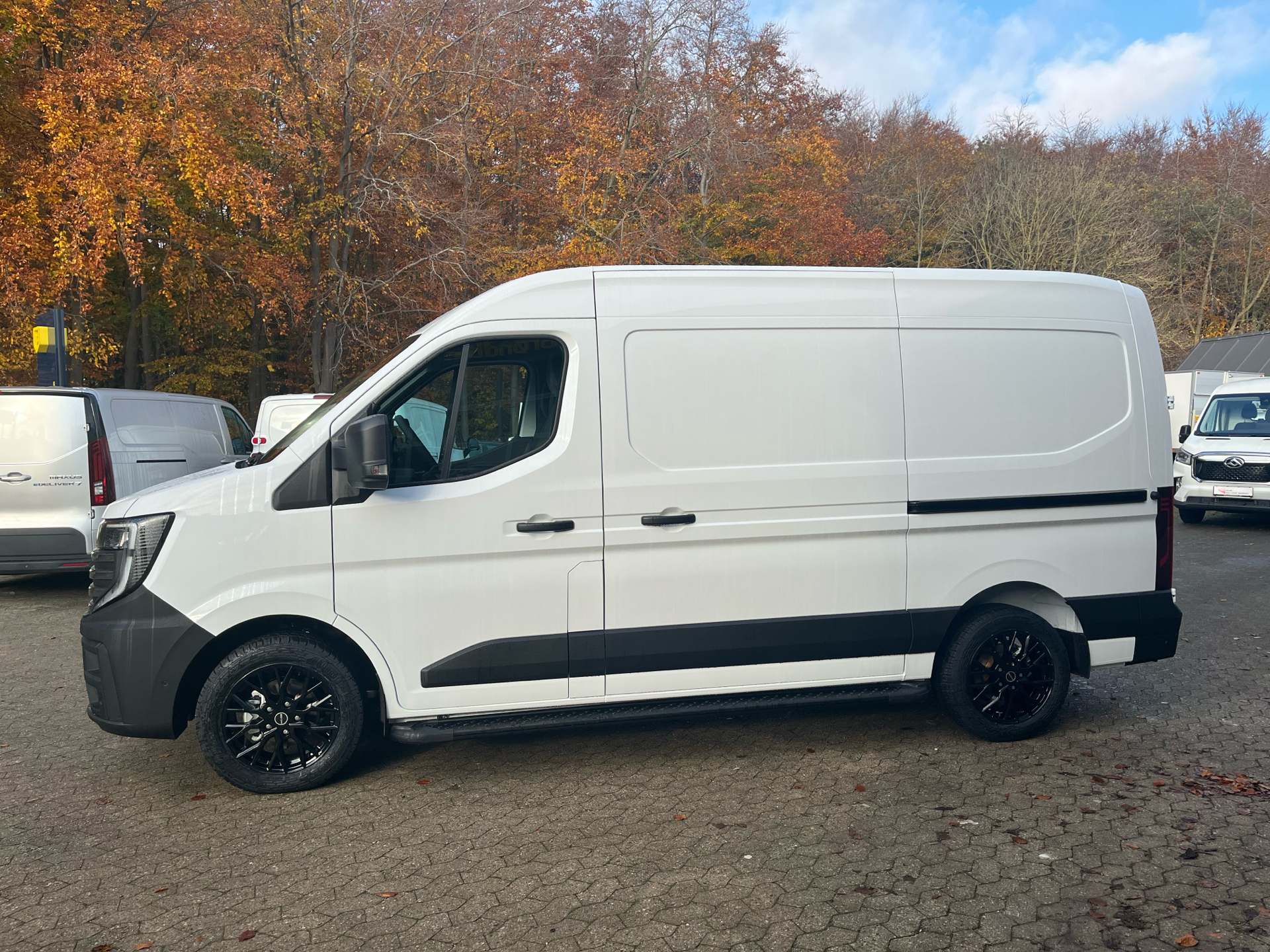 Billede af Nissan Interstar L2H2 EL Tekna 141HK Van Aut.