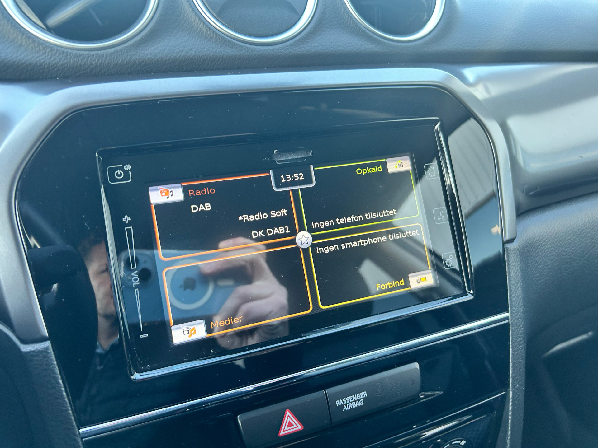 Billede af Suzuki Vitara 1,5 Hybrid Active AGS 102HK 5d 6g Aut.