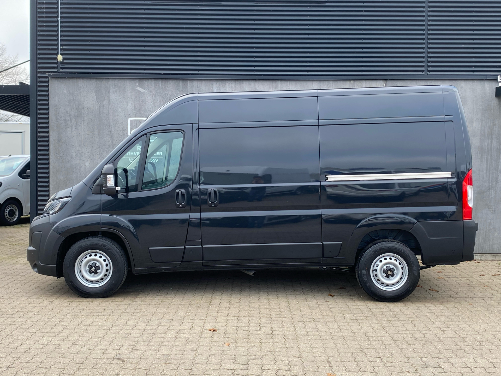Billede af Fiat Ducato 35M L2H2 2,2 Multijet Pro+ 180HK Van 8g Aut.