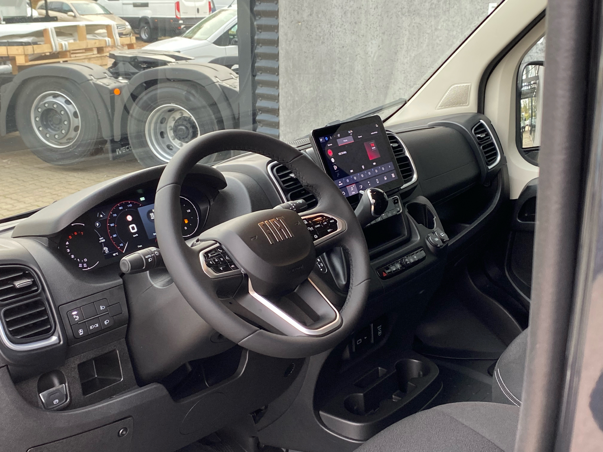 Billede af Fiat Ducato 35M L2H2 2,2 Multijet Pro+ 180HK Van 8g Aut.