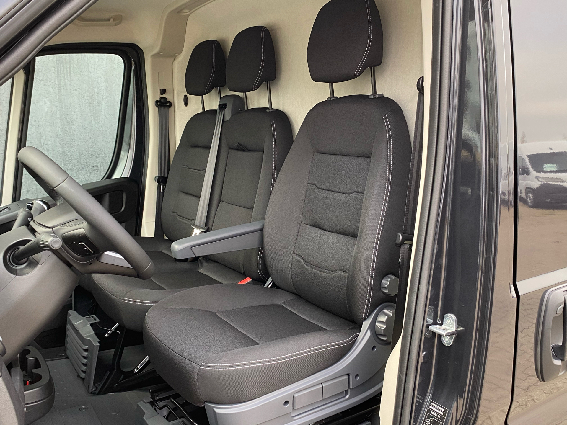 Billede af Fiat Ducato 35M L2H2 2,2 Multijet Pro+ 180HK Van 8g Aut.