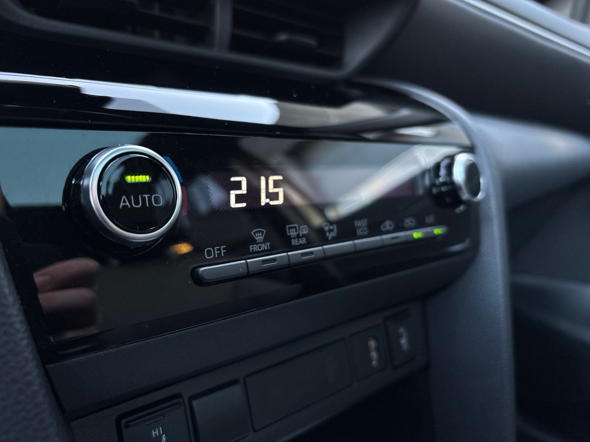 Billede af Toyota Yaris Cross 1,5 Hybrid Style 116HK 5d Trinl. Gear